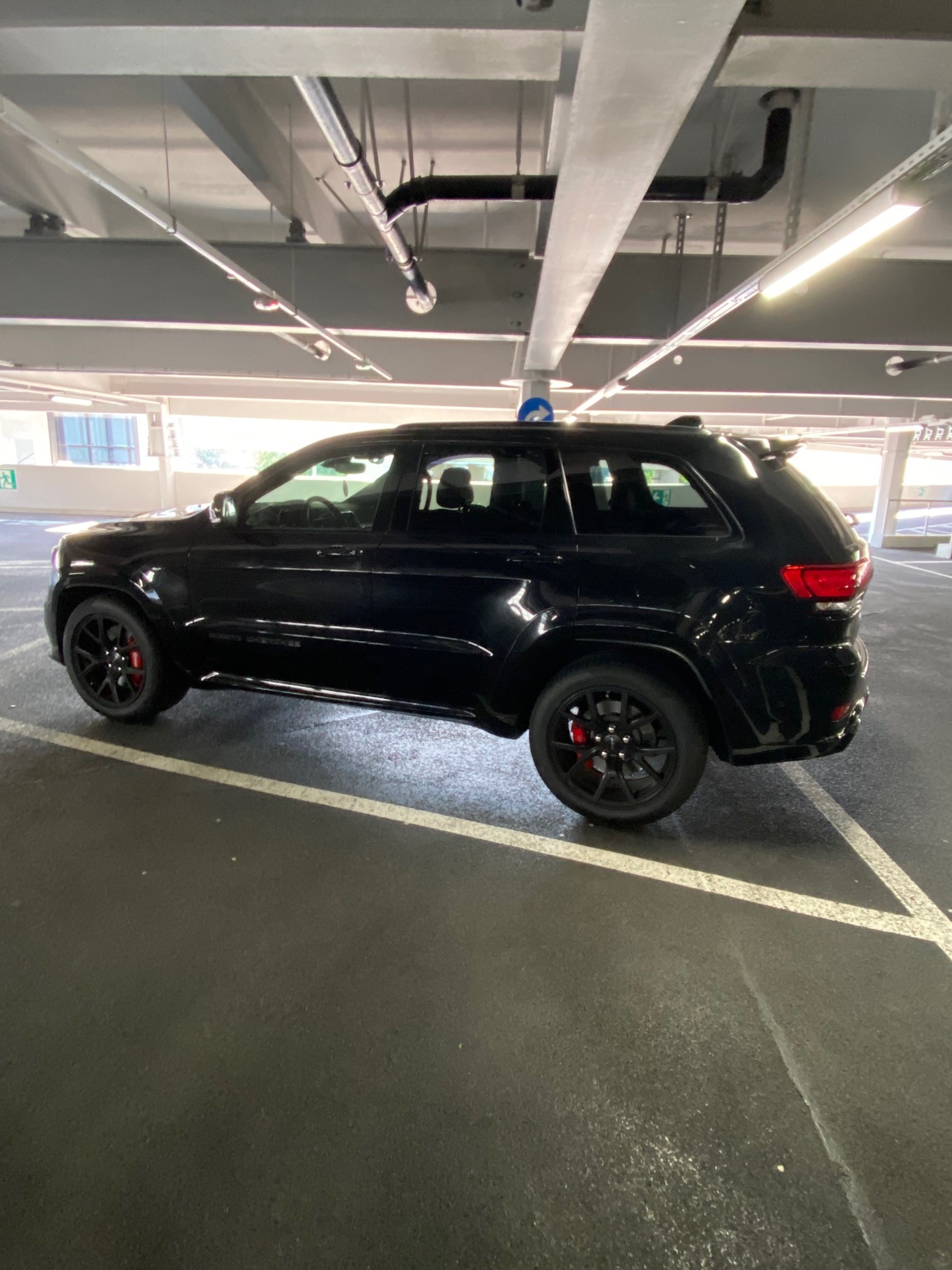 JEEP 6.4 V8 HEMI SRT8-image-6