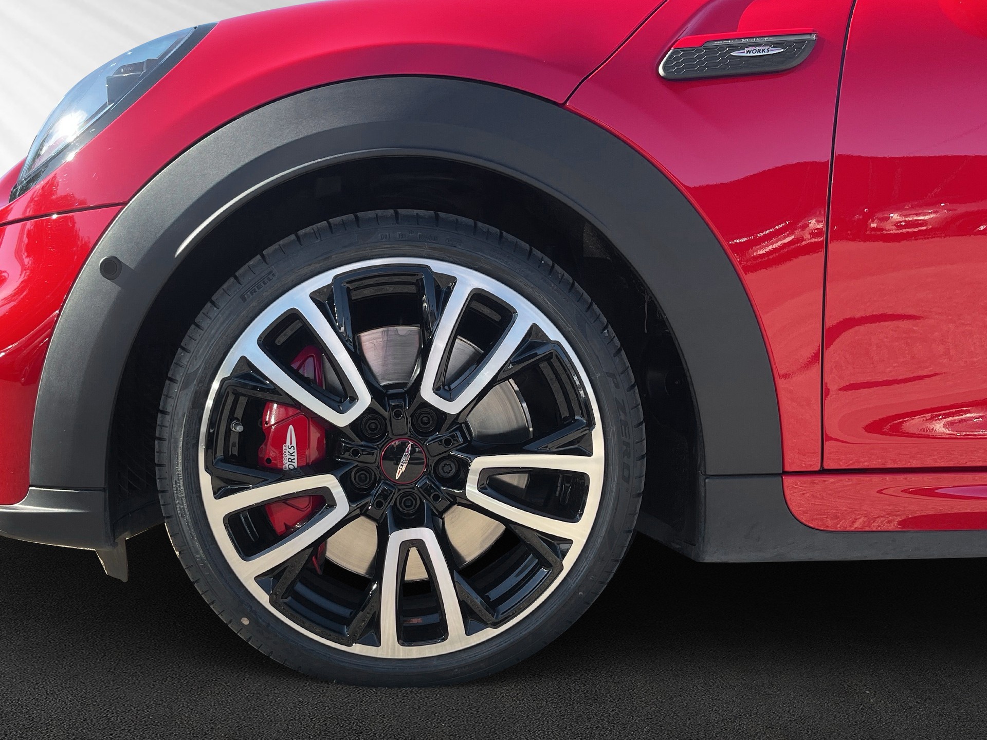 MINI Cooper John Cooper Works Cabriolet Steptronic-image-8