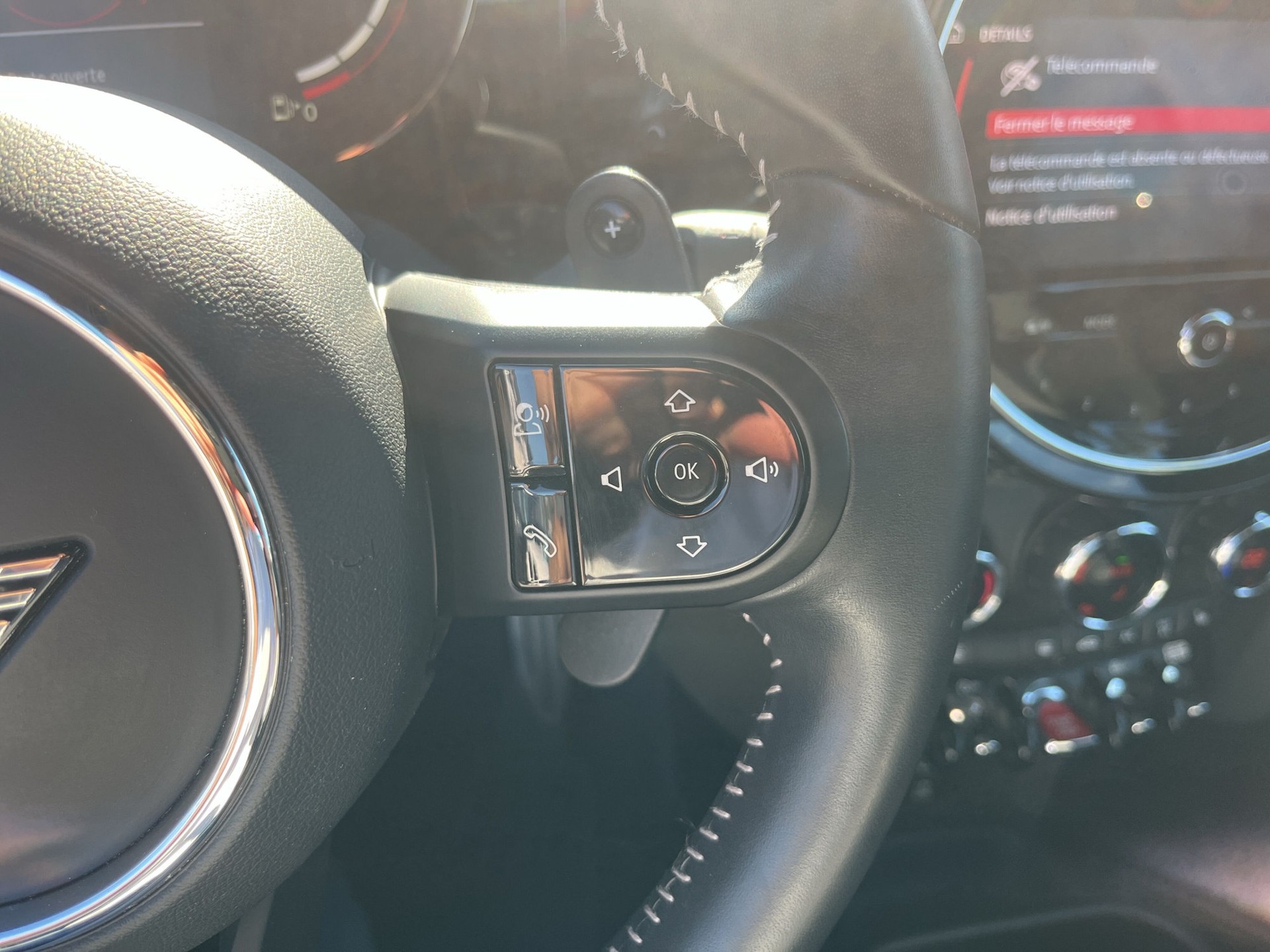 MINI Cooper John Cooper Works Cabriolet Steptronic-image-15