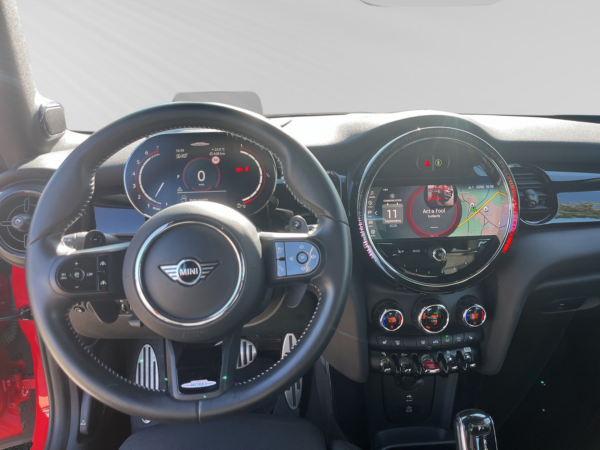 MINI Cooper John Cooper Works Cabriolet Steptronic-image-4
