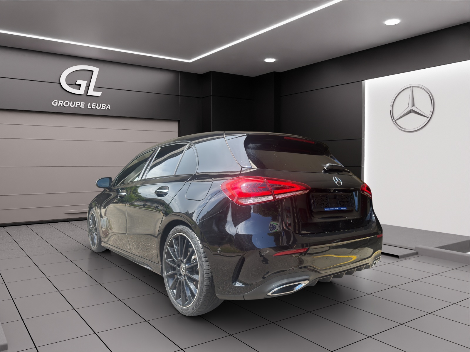 MERCEDES-BENZ A 200 AMG Line-image-3