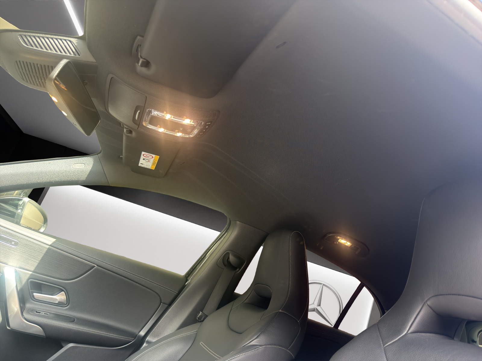 MERCEDES-BENZ A 200 AMG Line-image-9