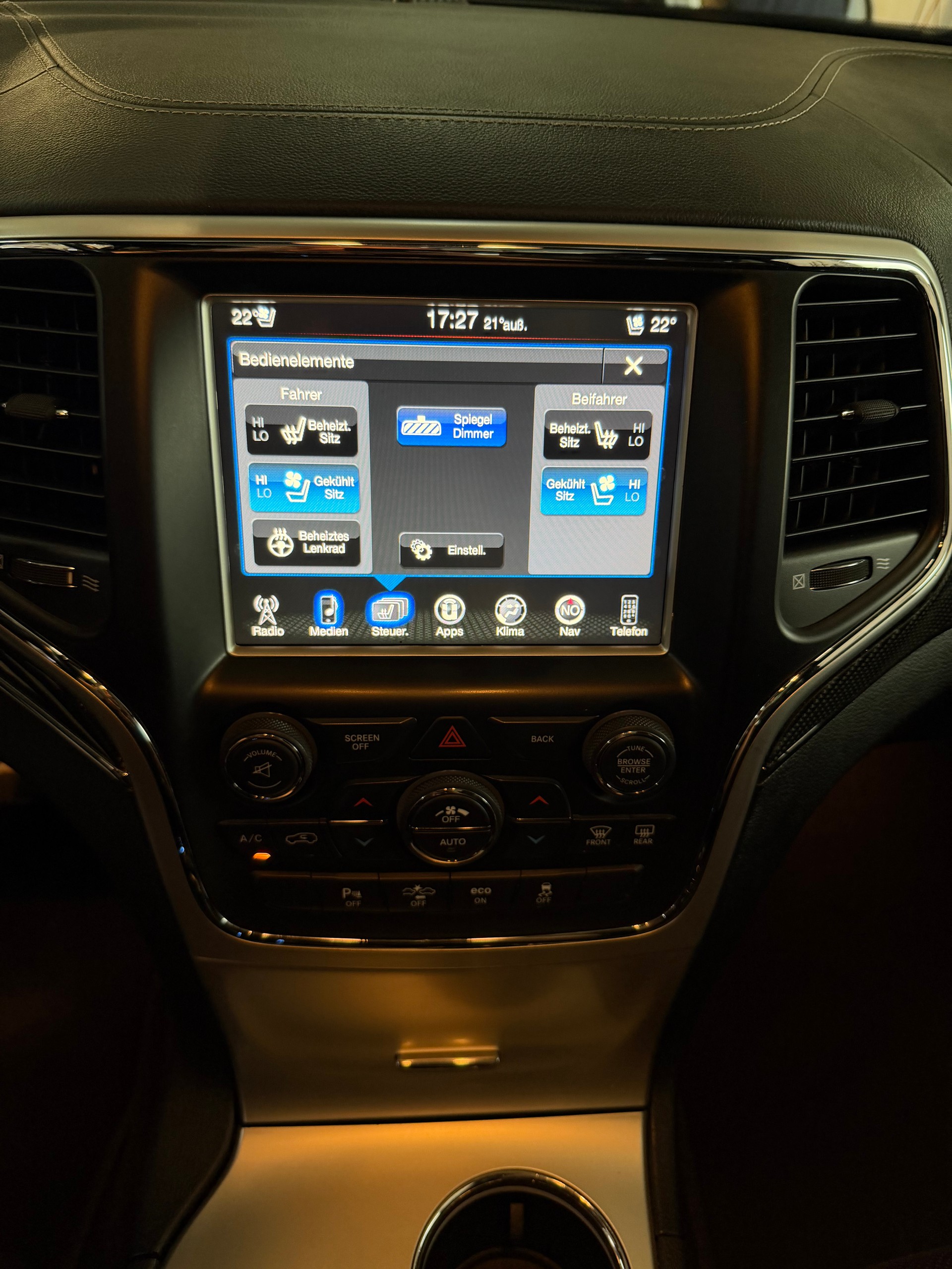 JEEP Grand Cherokee 6.4 V8 HEMI SRT8 Automatic-image-16