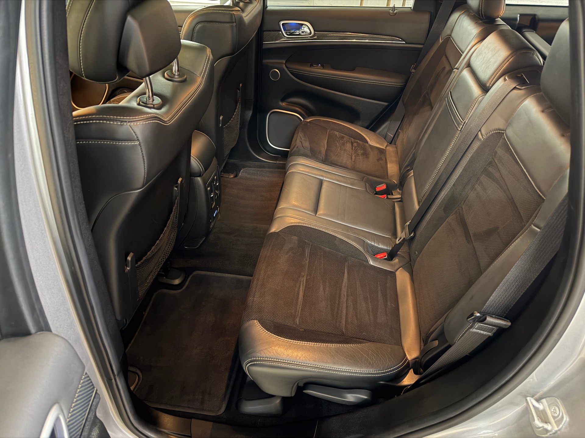 JEEP Grand Cherokee 6.4 V8 HEMI SRT8 Automatic-image-24