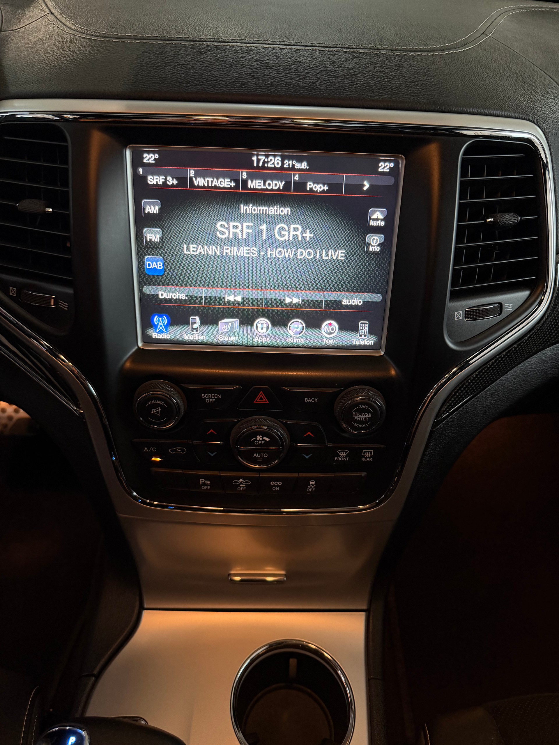 JEEP Grand Cherokee 6.4 V8 HEMI SRT8 Automatic-image-12