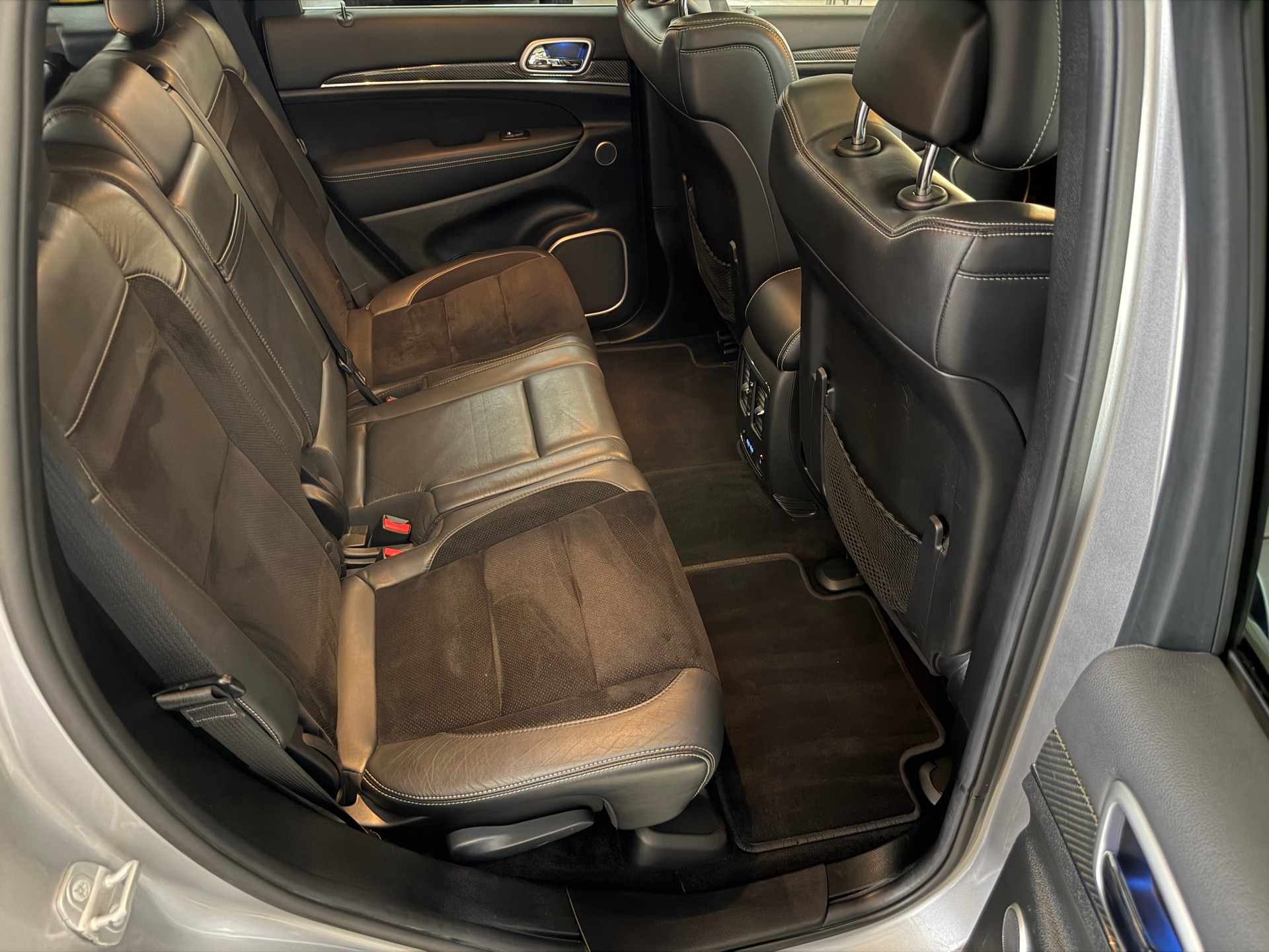 JEEP Grand Cherokee 6.4 V8 HEMI SRT8 Automatic-image-23