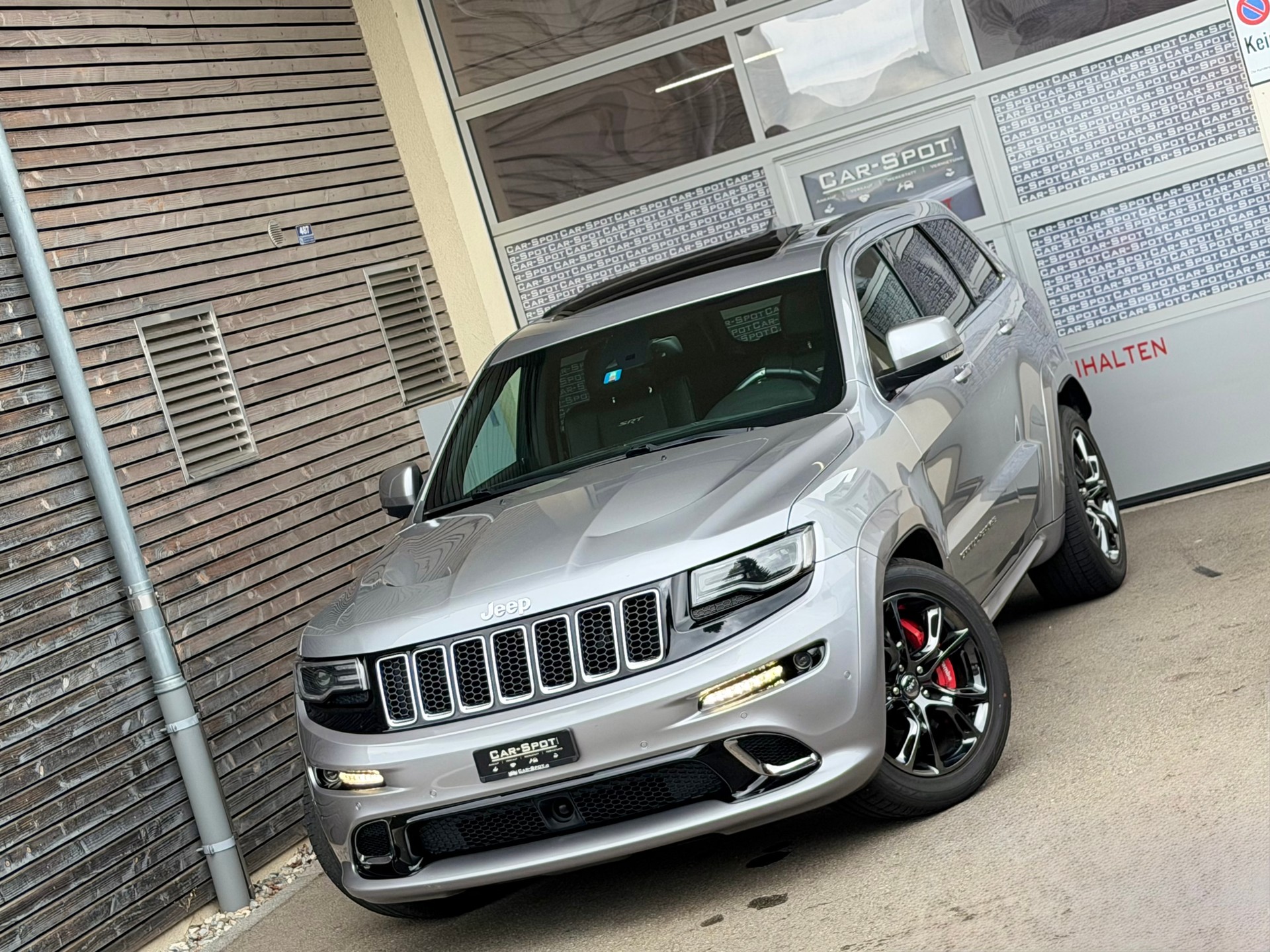 JEEP Grand Cherokee 6.4 V8 HEMI SRT8 Automatic-image-0