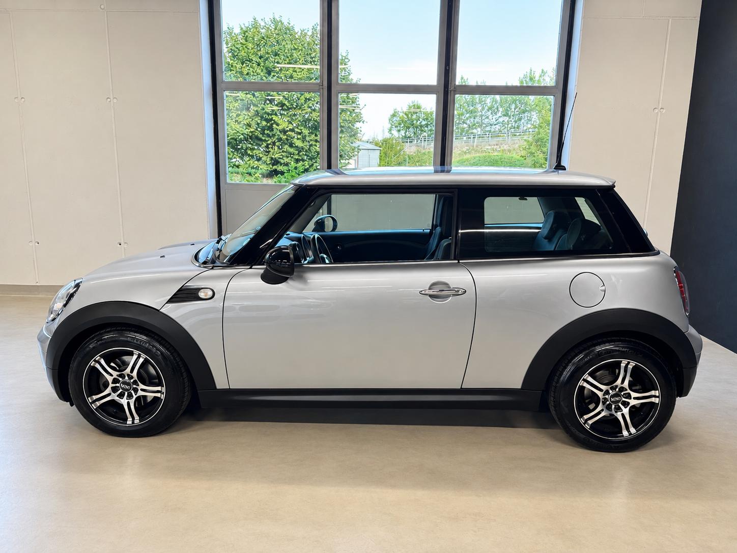 MINI One Steptronic-image-6
