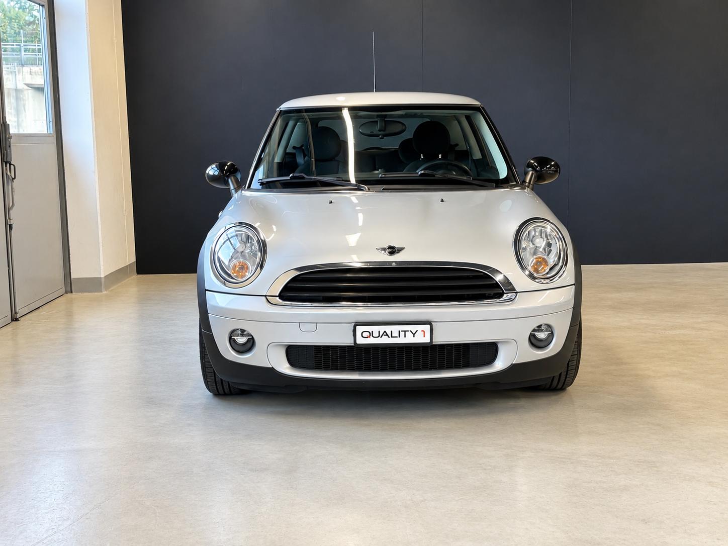MINI One Steptronic-image-2