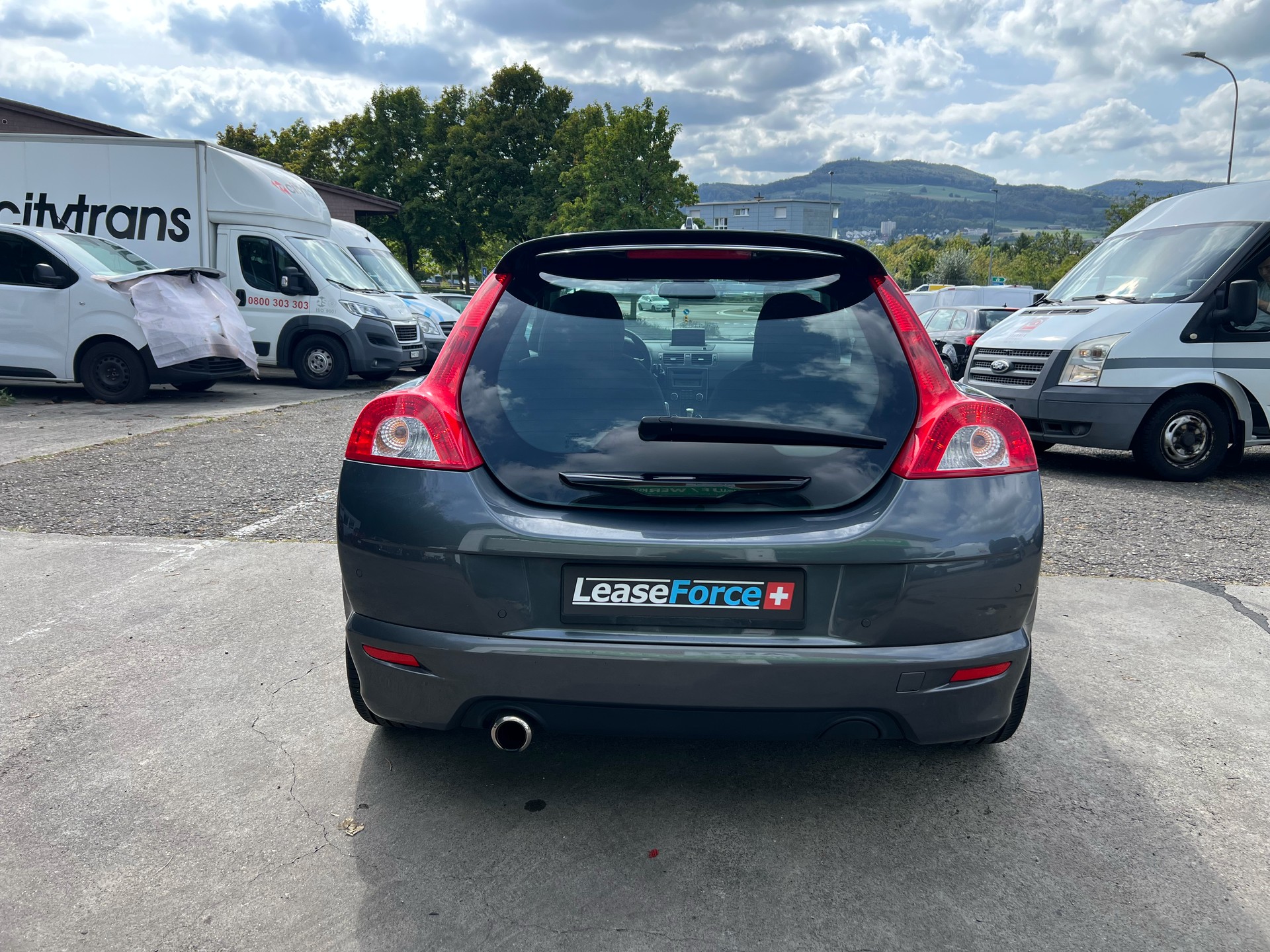 VOLVO C30 2.0D Momentum-image-3