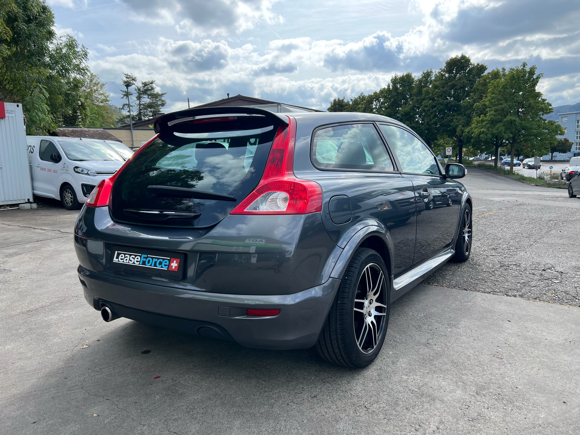 VOLVO C30 2.0D Momentum-image-4
