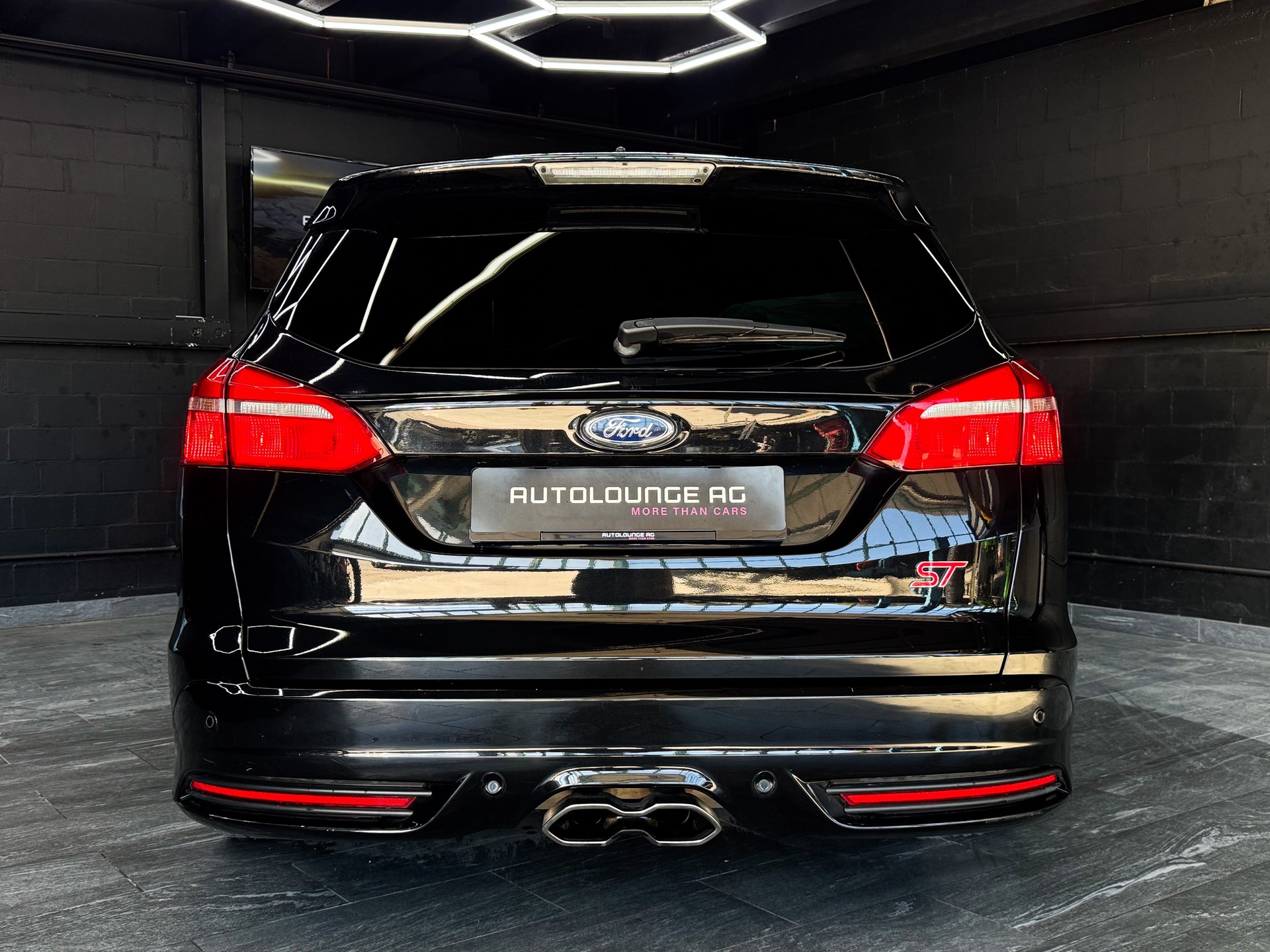 FORD Focus 2.0 SCTi ST2-image-7