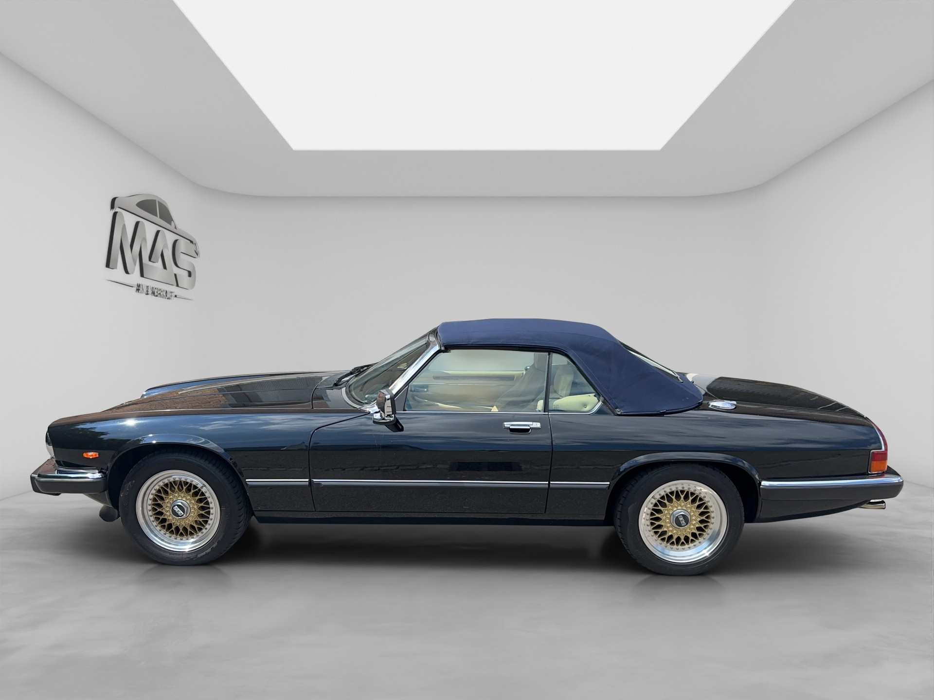 JAGUAR XJ12 5.3 Sovereign-image-14