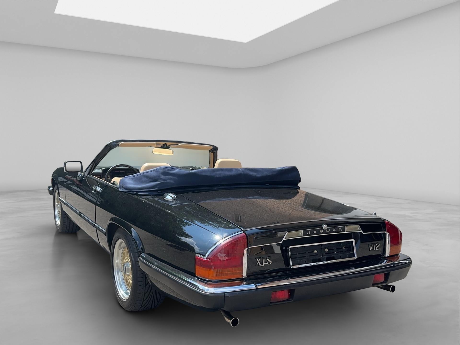JAGUAR XJ12 5.3 Sovereign-image-3