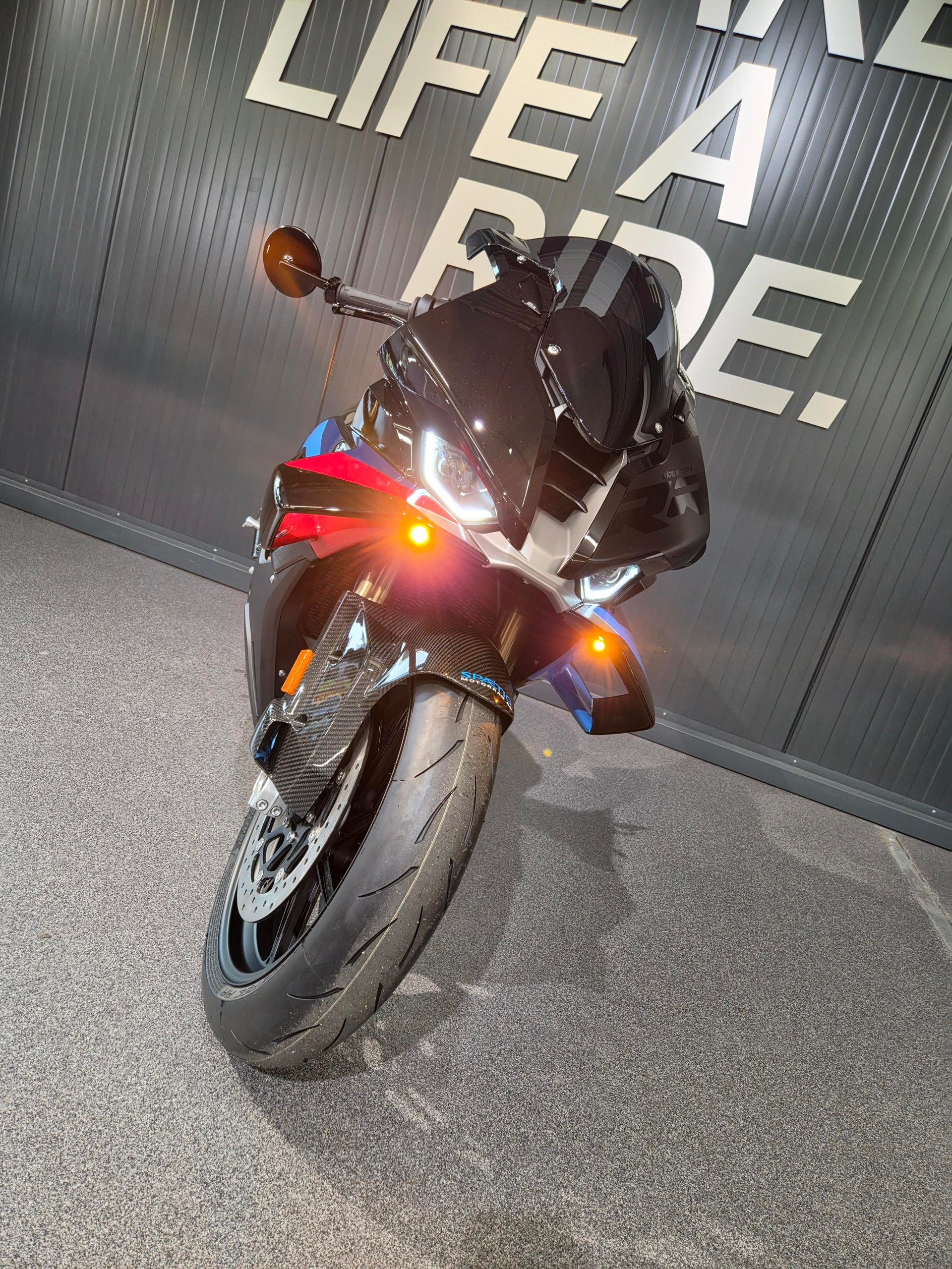BMW S 1000 RR-image-5