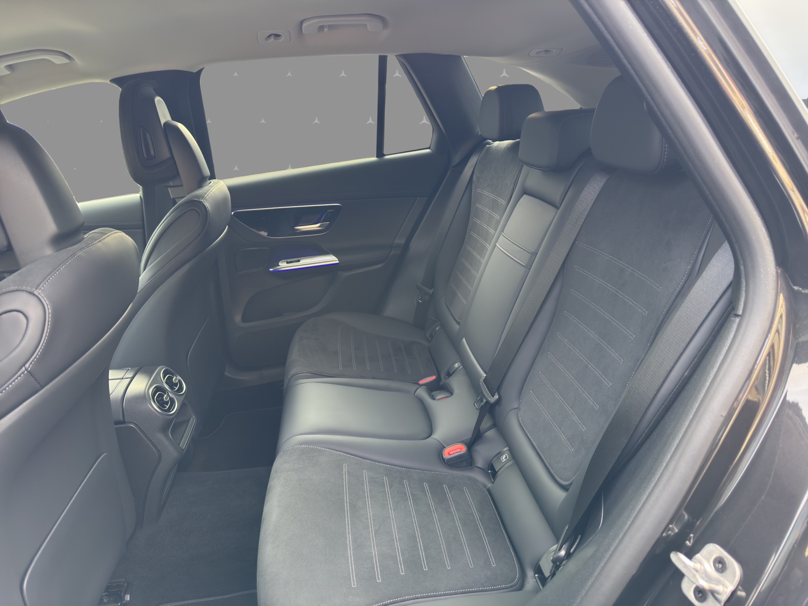 MERCEDES-BENZ GLC 220 d 4Matic 9G-Tronic-image-13