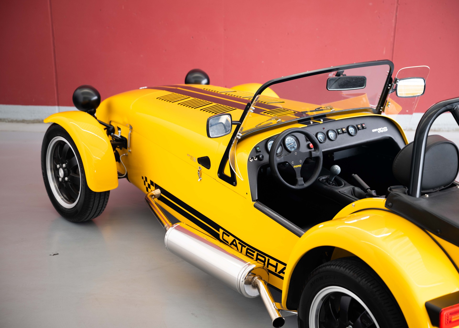 CATERHAM Seven 170S (MY24, Swiss car, Firecracker Yellow paint, full Caterham service history, 12-month warranty)-image-11
