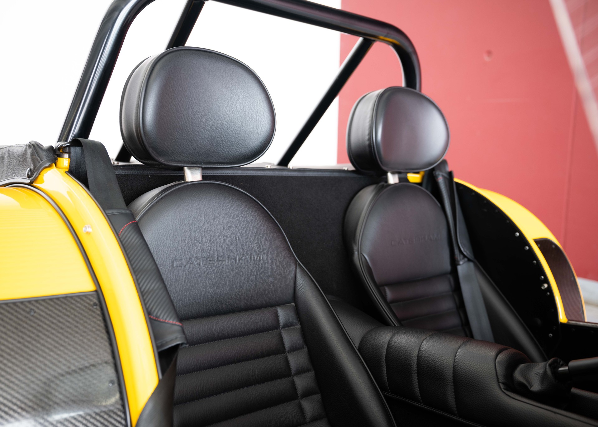 CATERHAM Seven 170S (MY24, Swiss car, Firecracker Yellow paint, full Caterham service history, 12-month warranty)-image-27