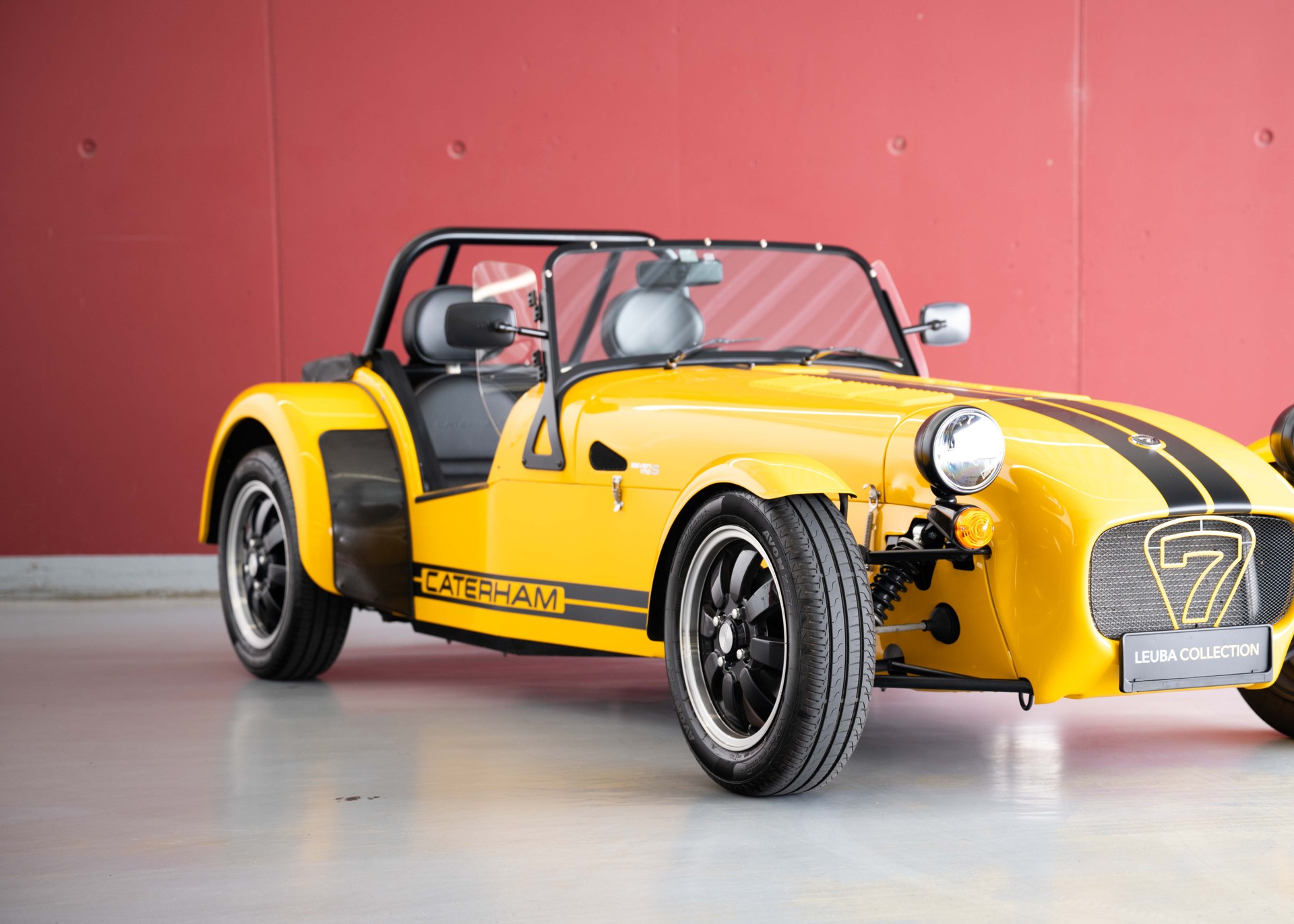 CATERHAM Seven 170S (MY24, Swiss car, Firecracker Yellow paint, full Caterham service history, 12-month warranty)-image-9
