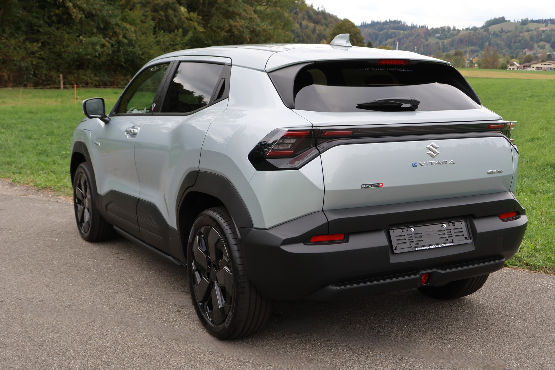 SUZUKI e-Vitara 61kWh Piz Sulai Top 4x4-image-2