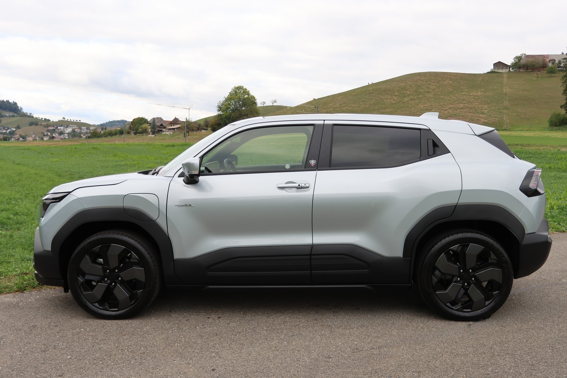 SUZUKI e-Vitara 61kWh Piz Sulai Top 4x4-image-1