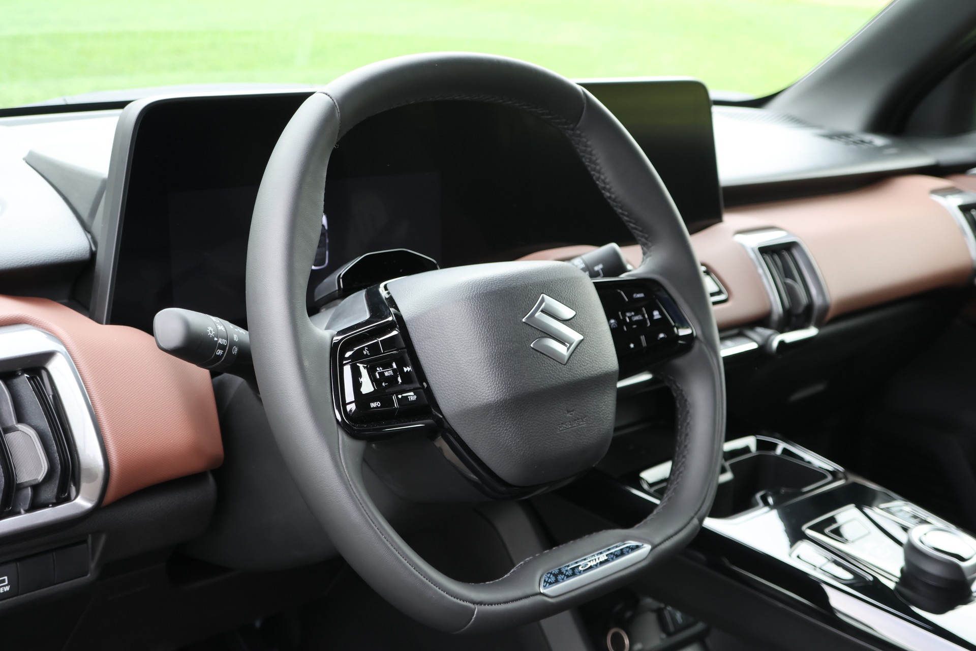 SUZUKI e-Vitara 61kWh Piz Sulai Top 4x4-image-4