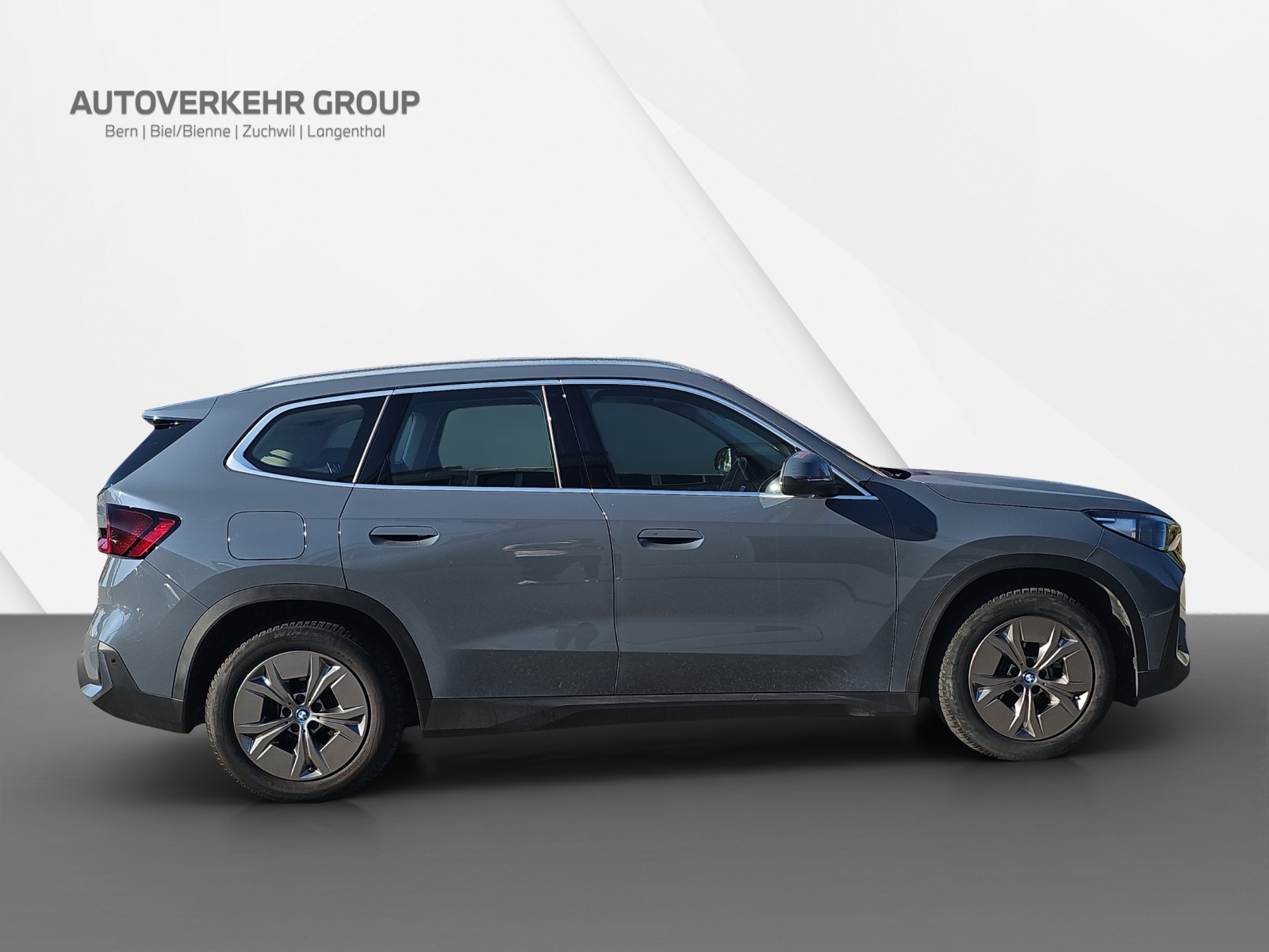 BMW iX1 xDrive 30-image-7