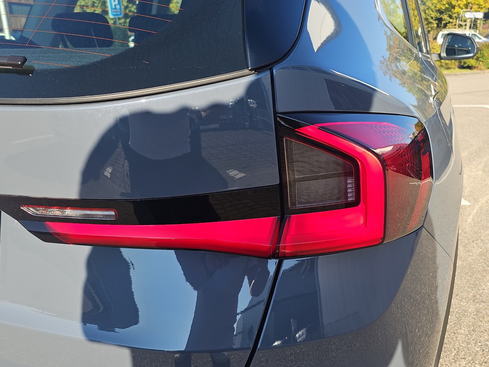 BMW iX1 xDrive 30-image-21