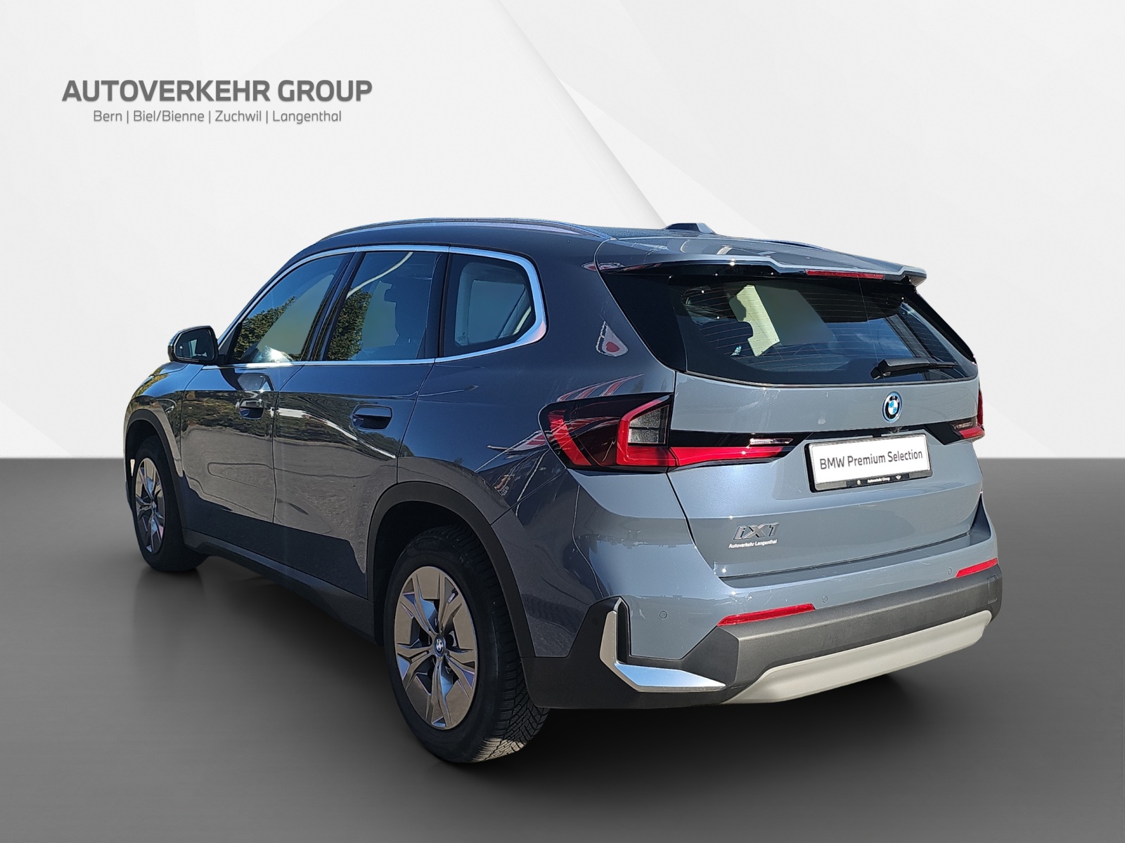 BMW iX1 xDrive 30-image-4