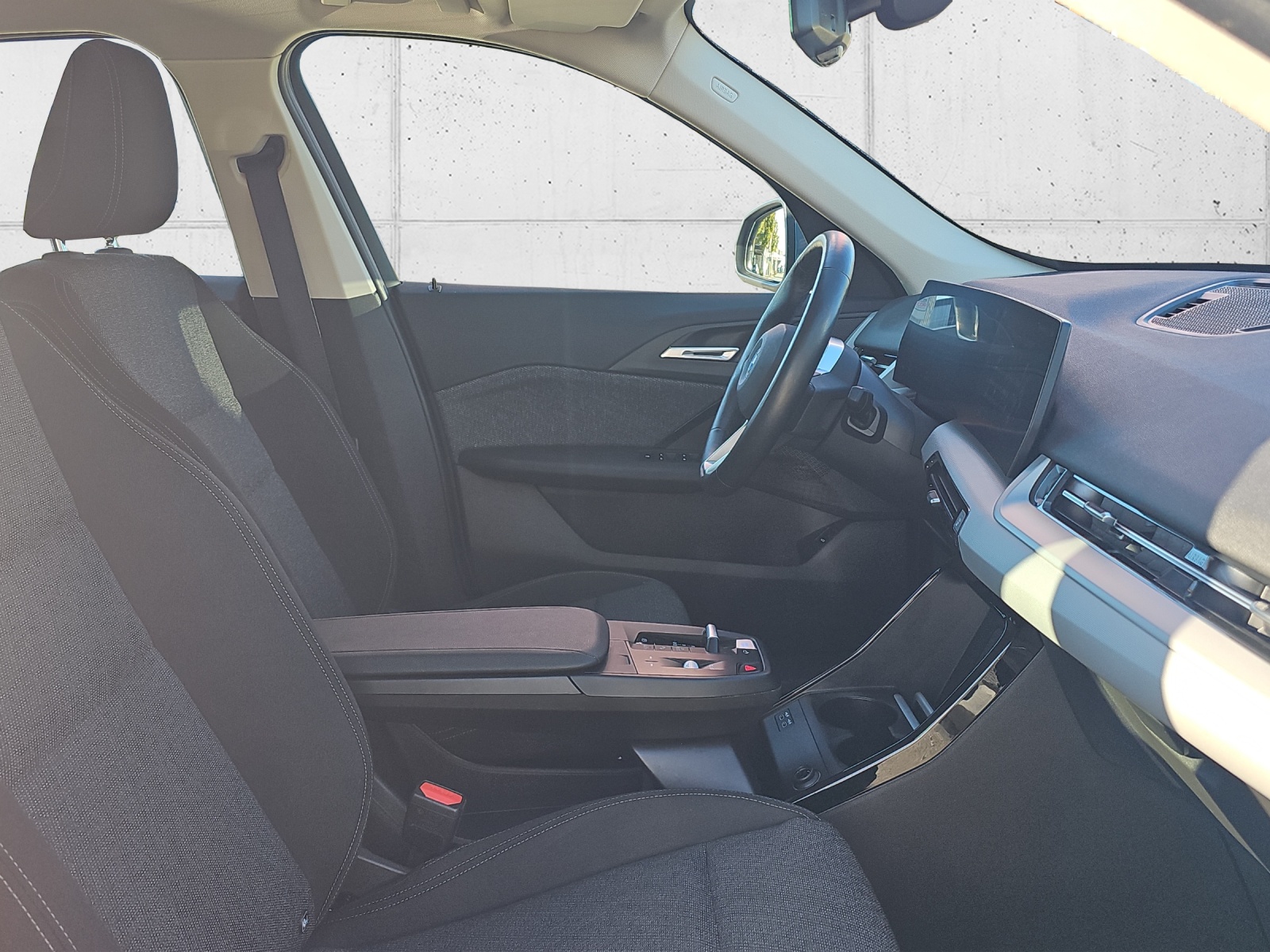 BMW iX1 xDrive 30-image-17