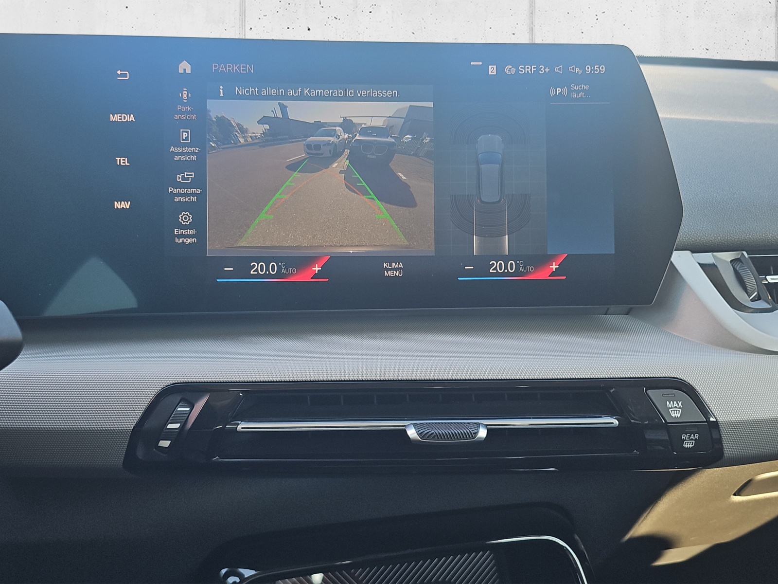 BMW iX1 xDrive 30-image-12