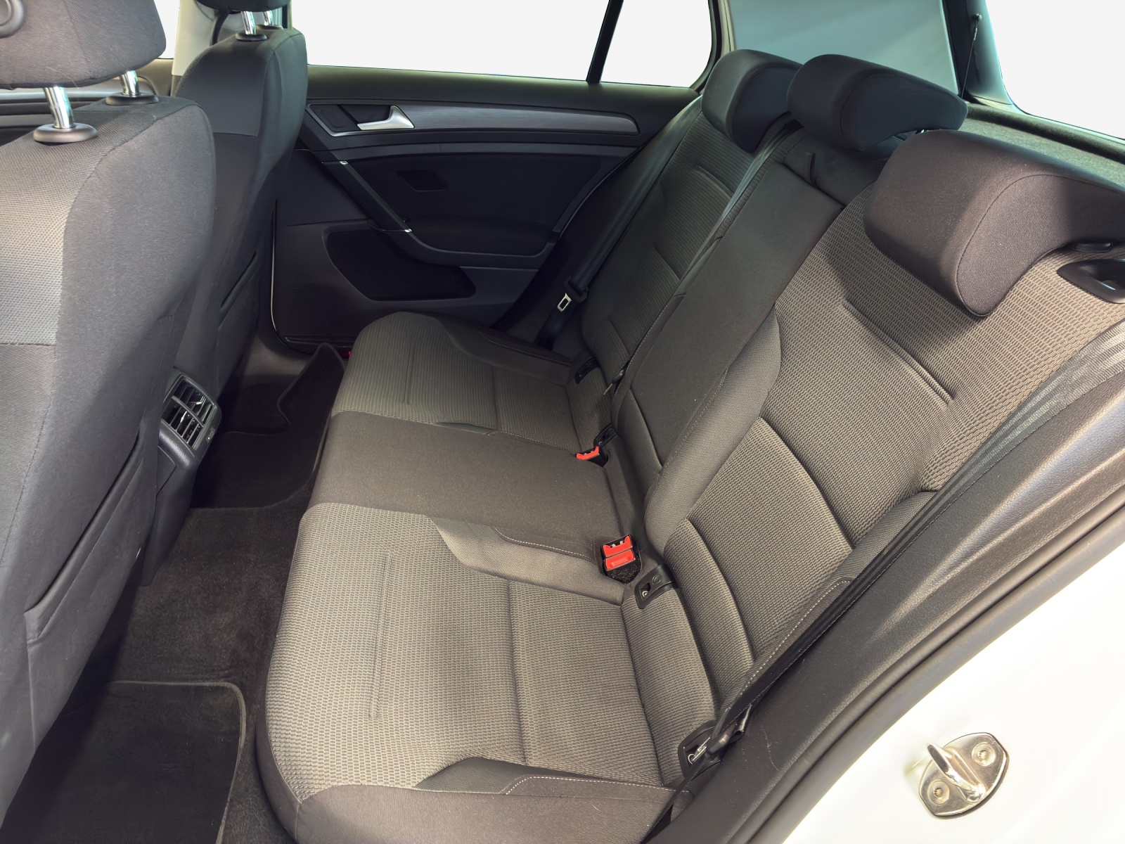 VW Golf 1.5 TSI EVO Comfortline DSG-image-11