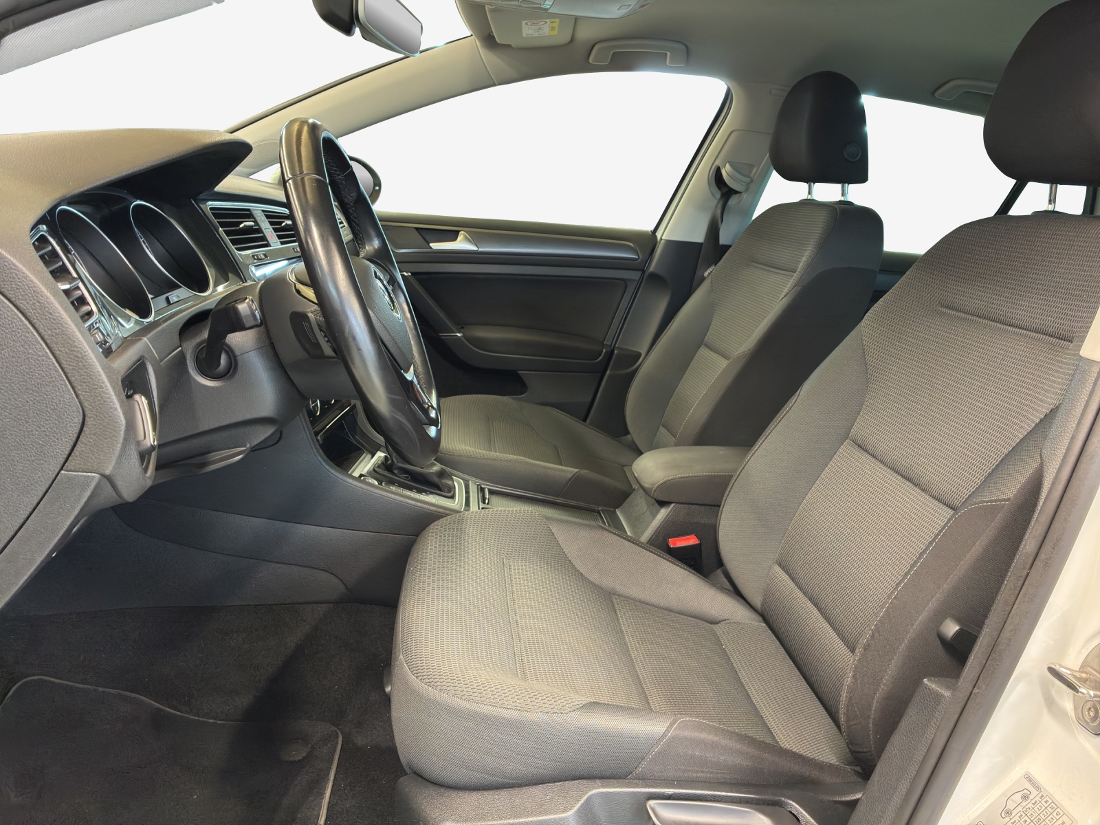 VW Golf 1.5 TSI EVO Comfortline DSG-image-7
