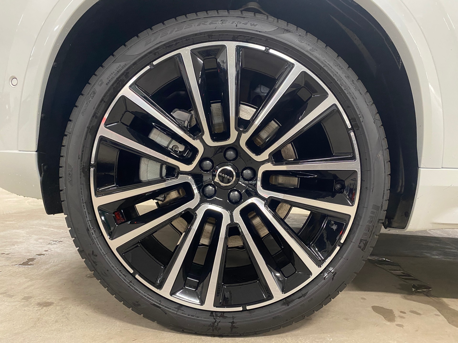 VOLVO XC90 2.0 T8 TE XCLUSIVE Edition Dark eAWD-image-17