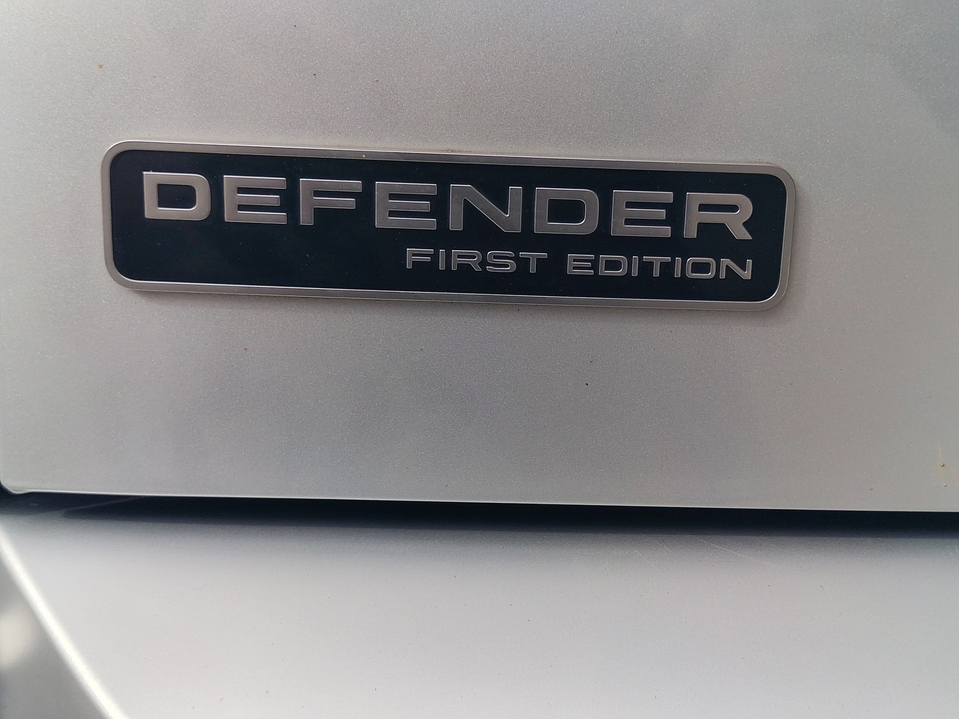 LAND ROVER Defender 110 P400 I6 First Edition 3.0 MHEV AT8-image-14