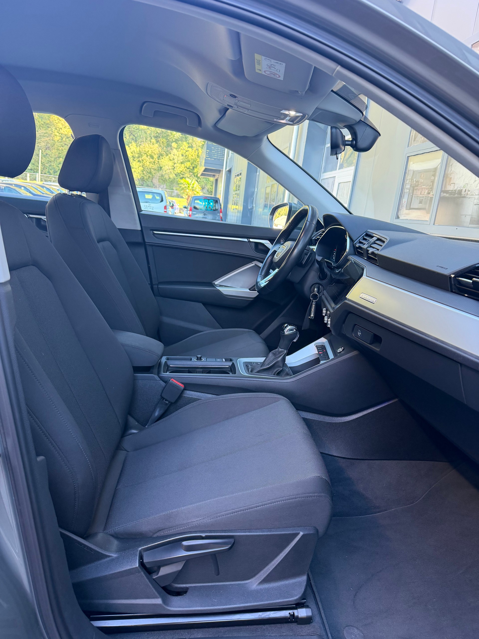 AUDI Q3 40 TDI advanced Attraction quattro S-tronic-image-10