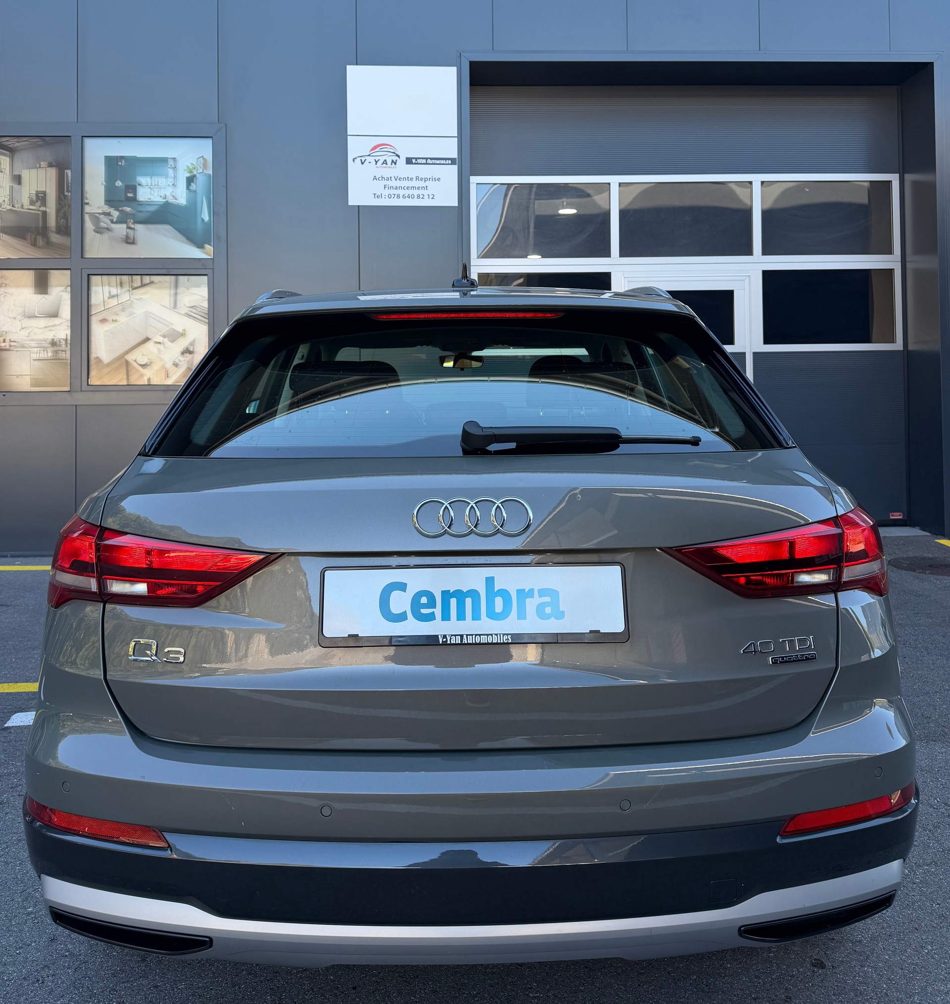 AUDI Q3 40 TDI advanced Attraction quattro S-tronic-image-4
