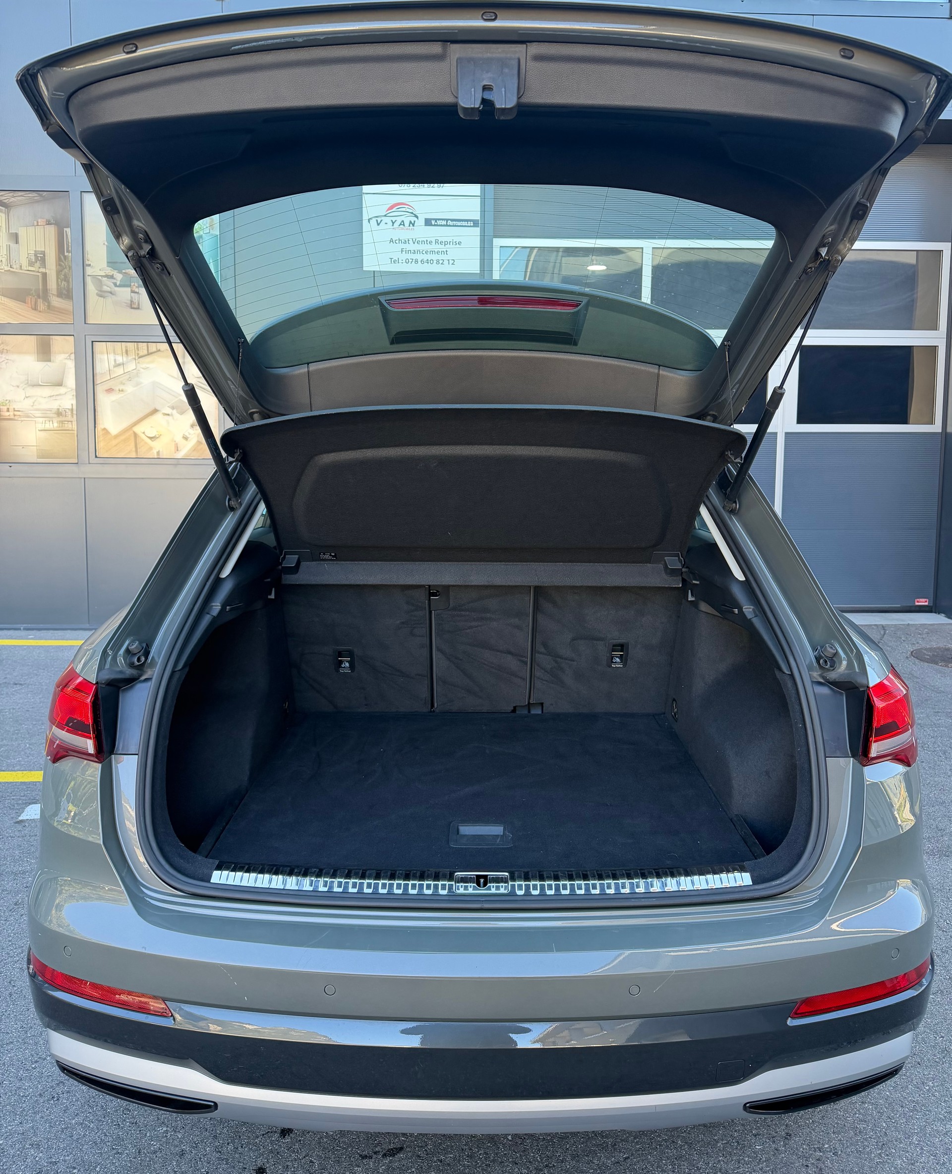 AUDI Q3 40 TDI advanced Attraction quattro S-tronic-image-7