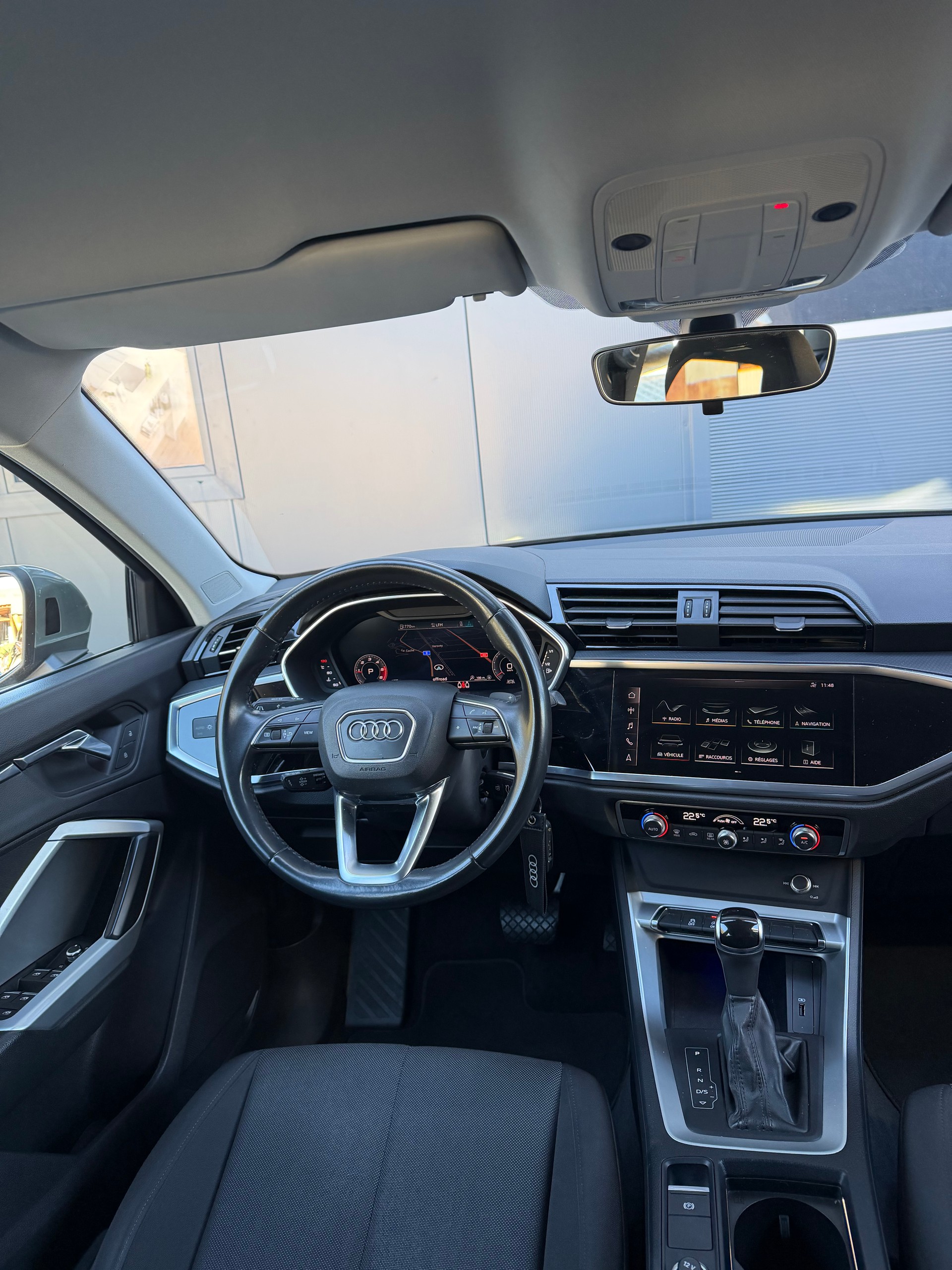 AUDI Q3 40 TDI advanced Attraction quattro S-tronic-image-9