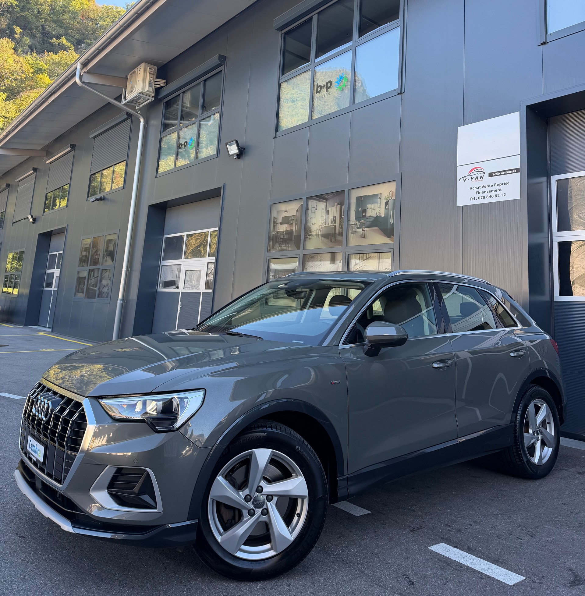 AUDI Q3 40 TDI advanced Attraction quattro S-tronic-image-0