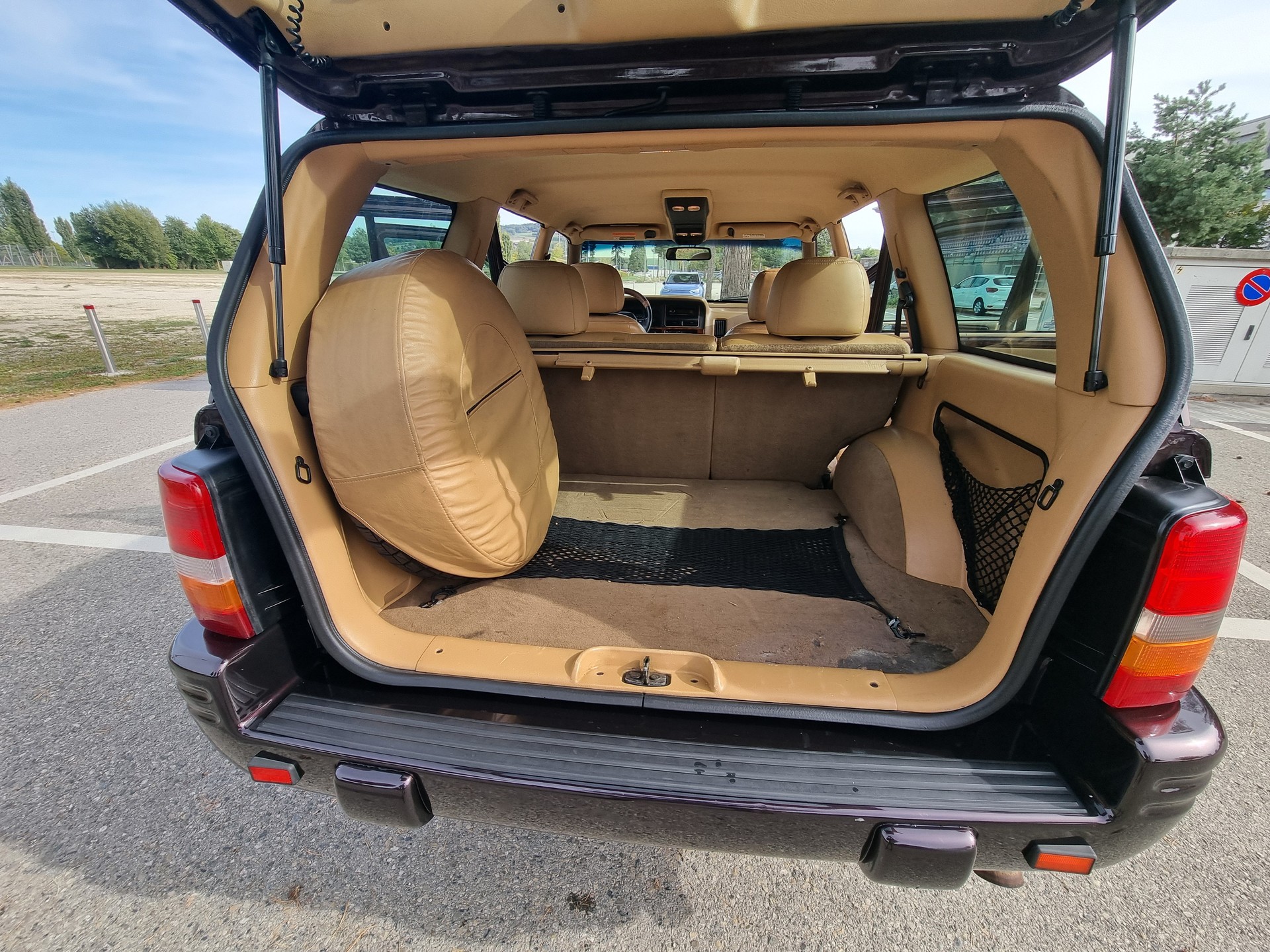 JEEP 5.2 V8 Limited ABS-image-4