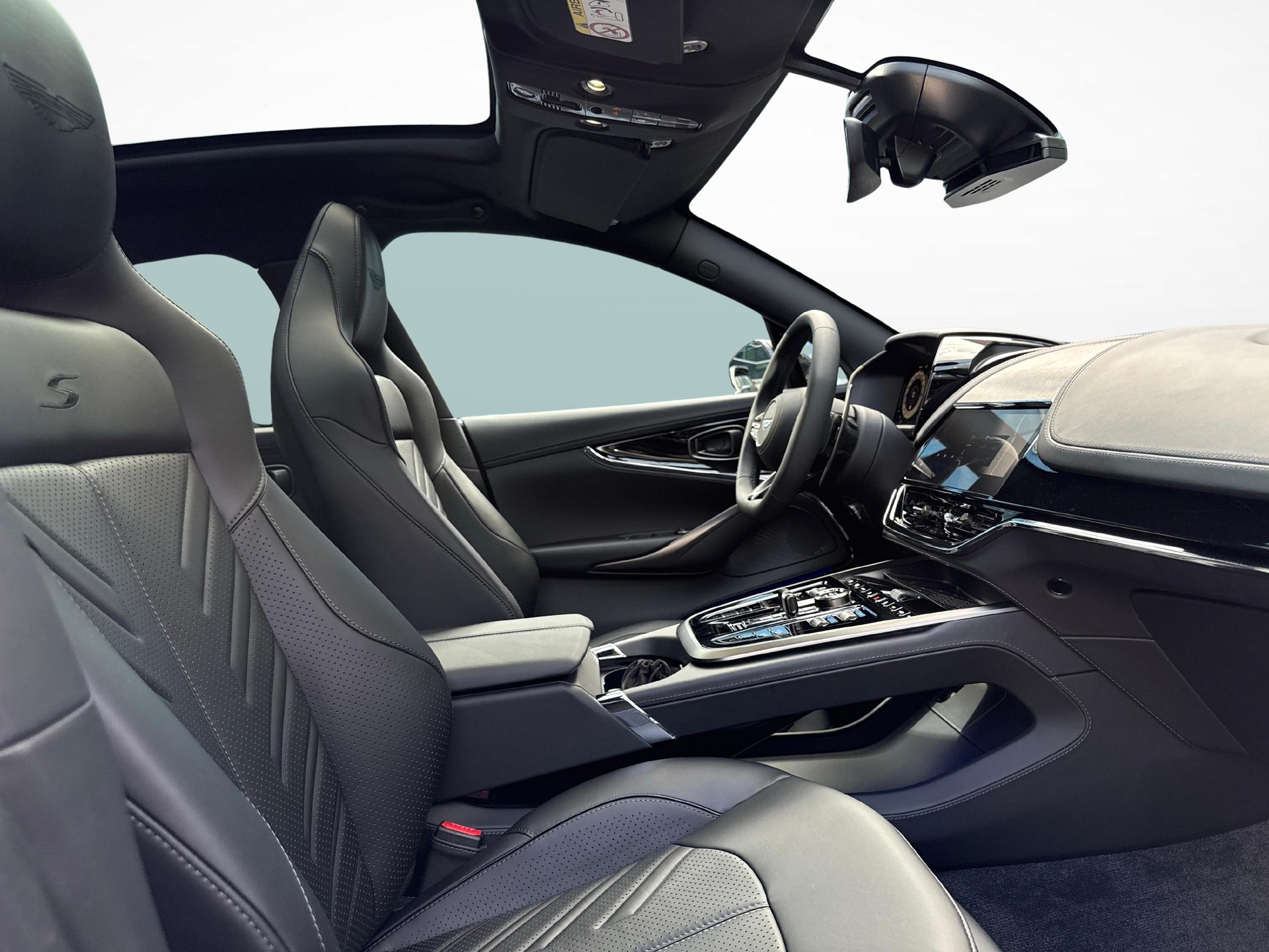 ASTON MARTIN DBX S 4.0 V8 Bi-Turbo-image-9