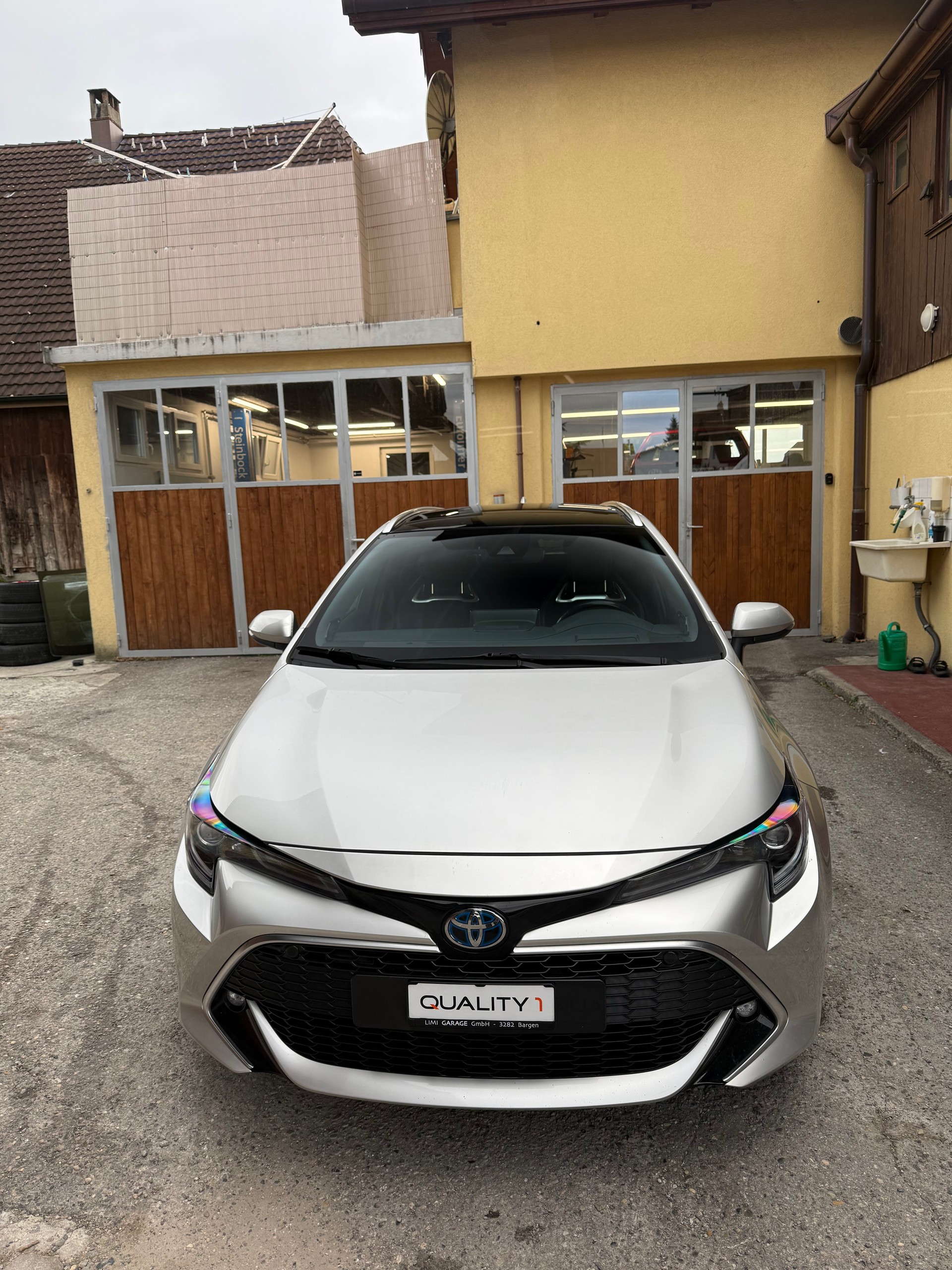 TOYOTA Corolla Touring Sports 2.0 HSD Style e-CVT-showroom-element-1