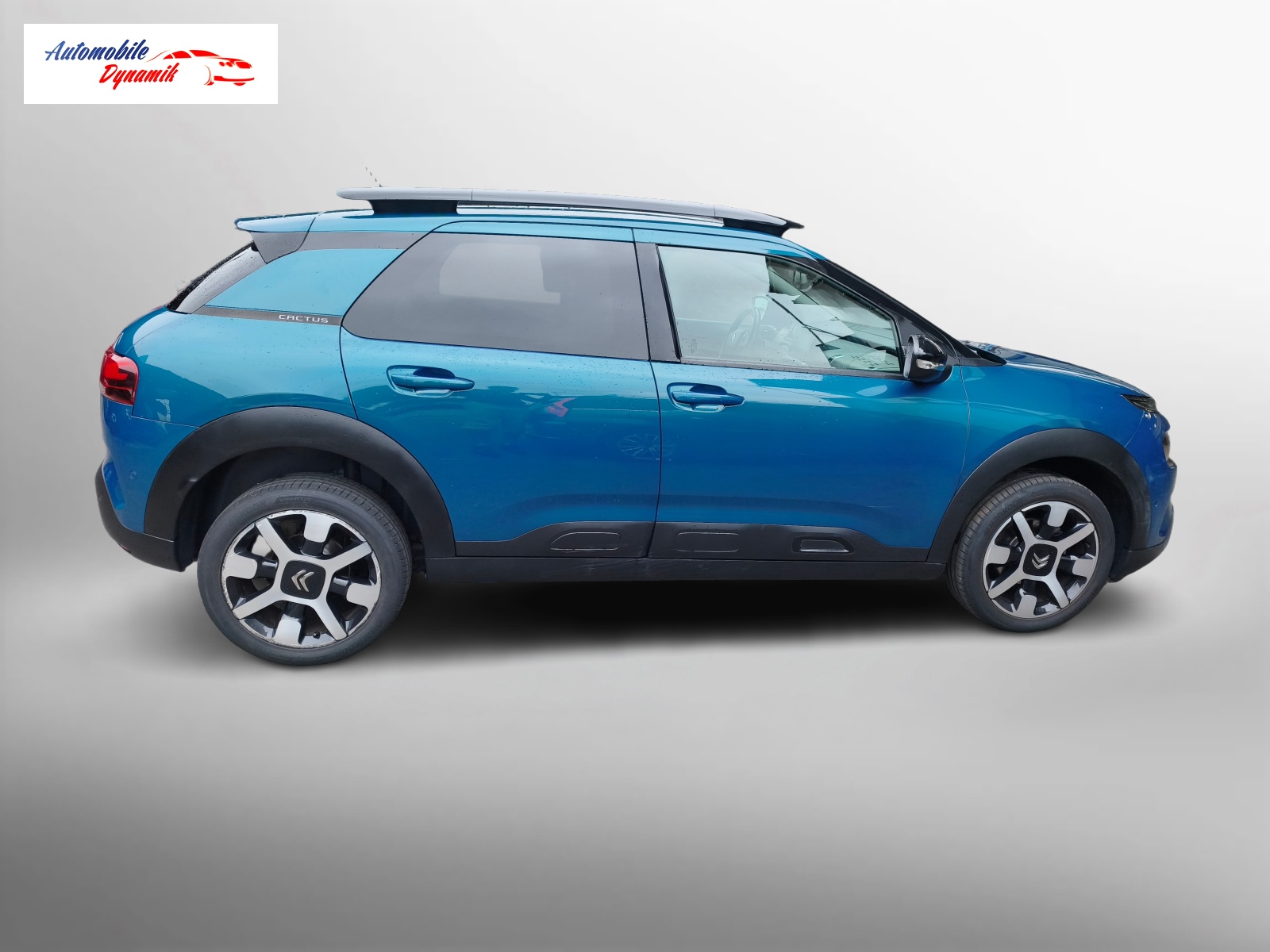 CITROEN C4 Cactus 1.2 Pure Tech Shine EAT6-image-3