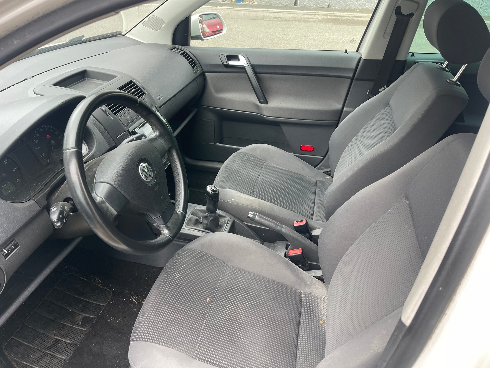 VW Polo 1.6 16V Young&Fresh-image-6
