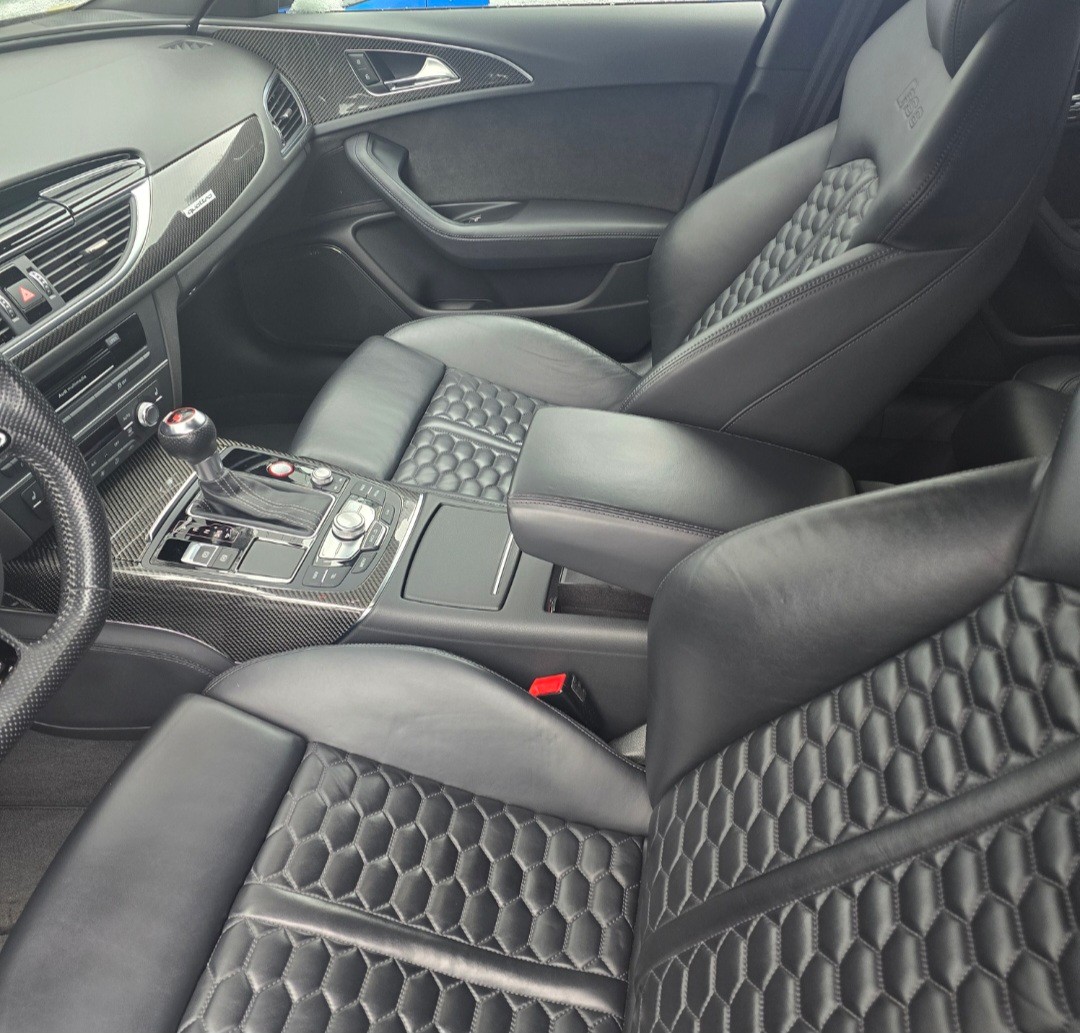 AUDI RS6 Avant 4.0 TFSI V8 performance quattro-image-11