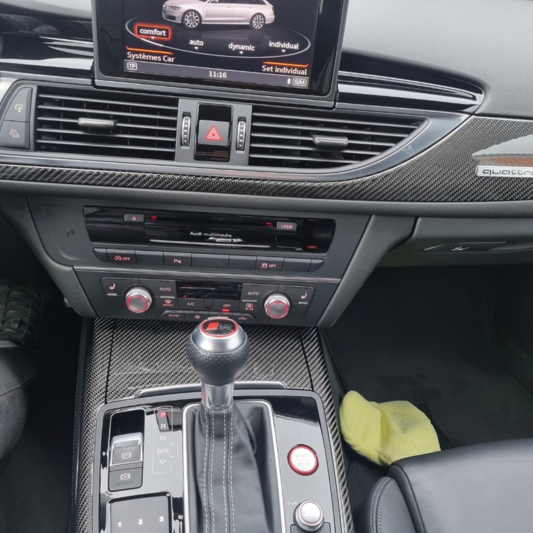 AUDI RS6 Avant 4.0 TFSI V8 performance quattro-image-6