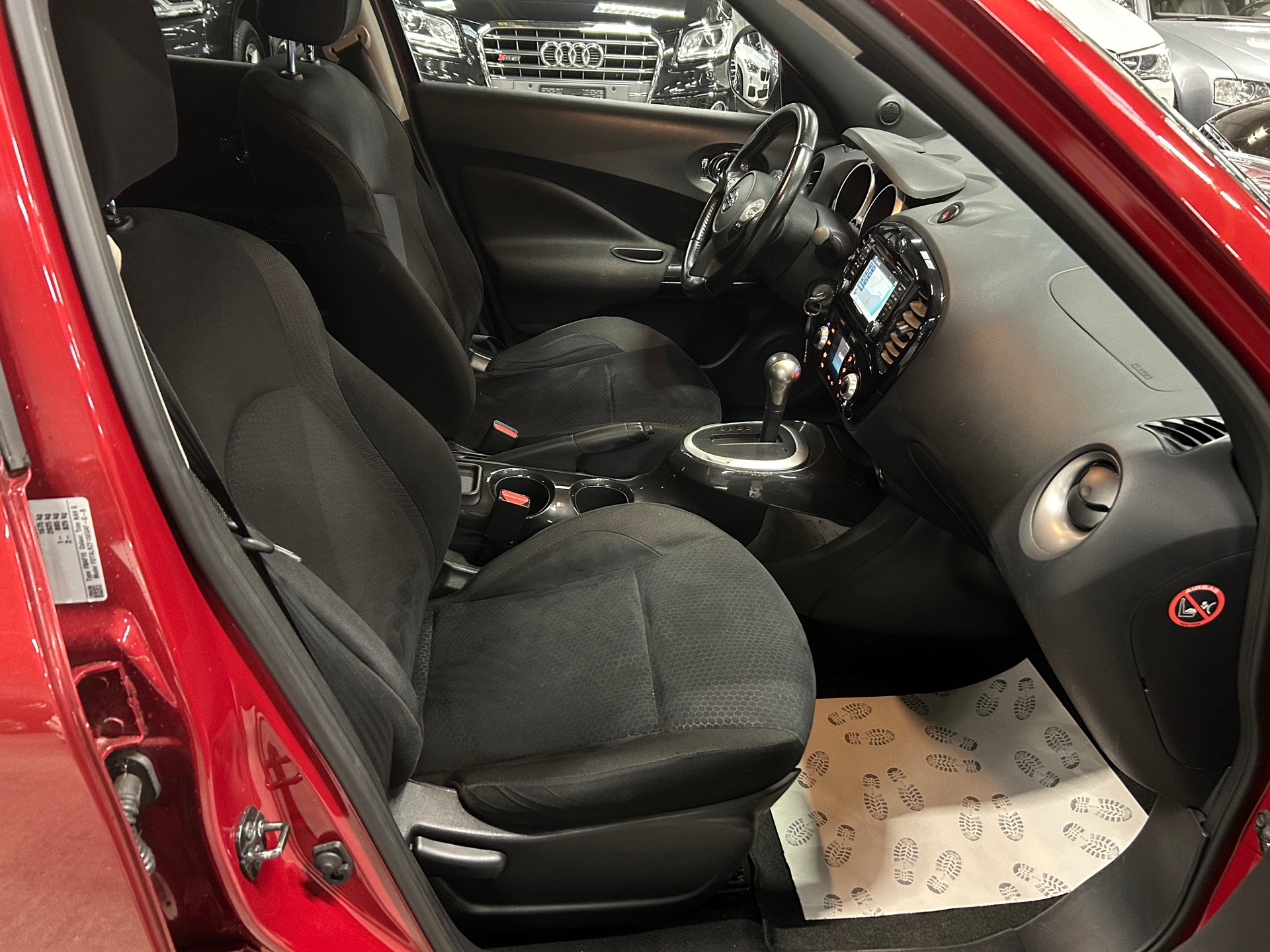NISSAN Juke 1.6 tekna Xtronic CVT-image-11