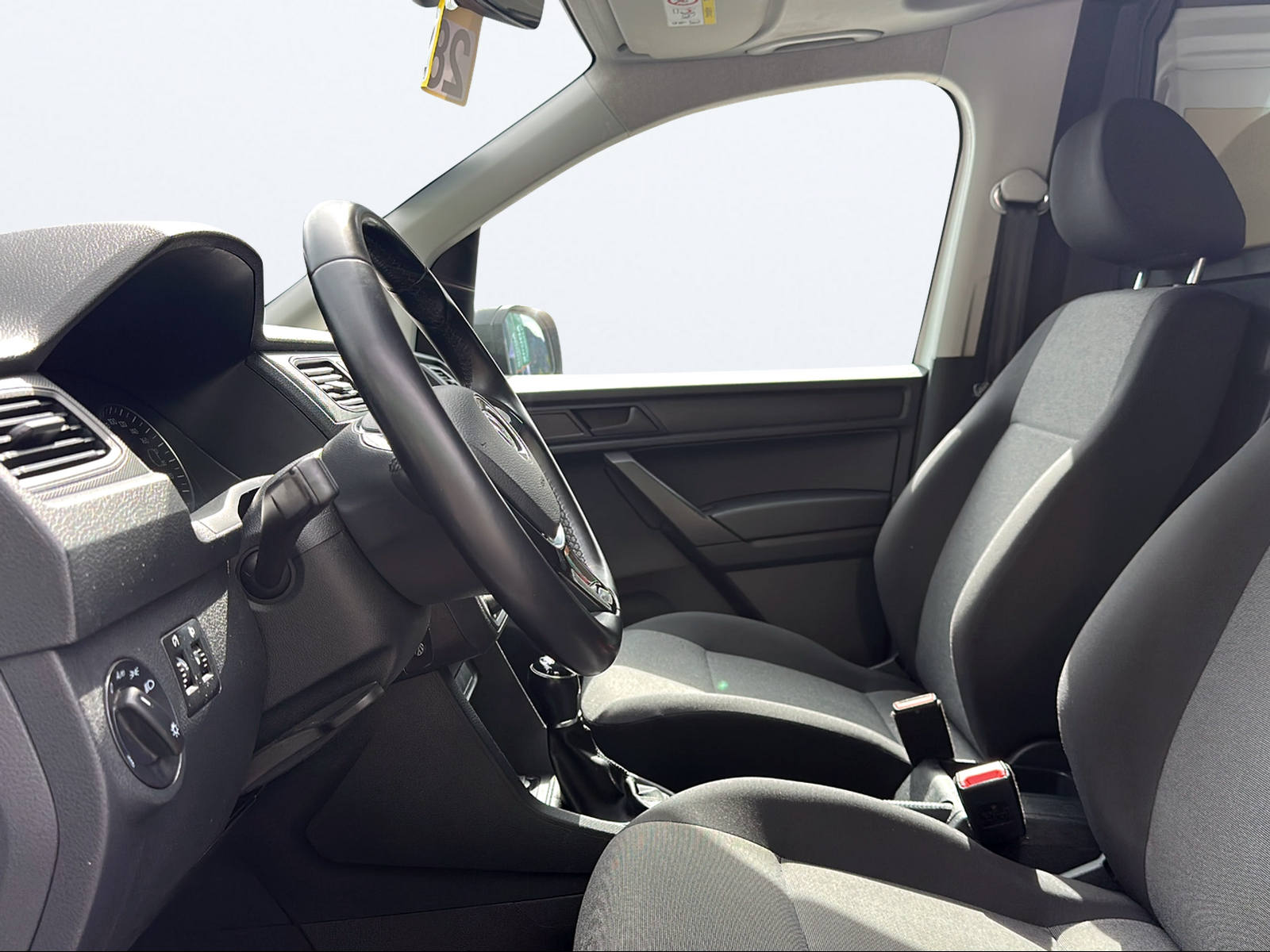 VW Caddy 2.0TDI Entry BlueMotion Technology-image-10