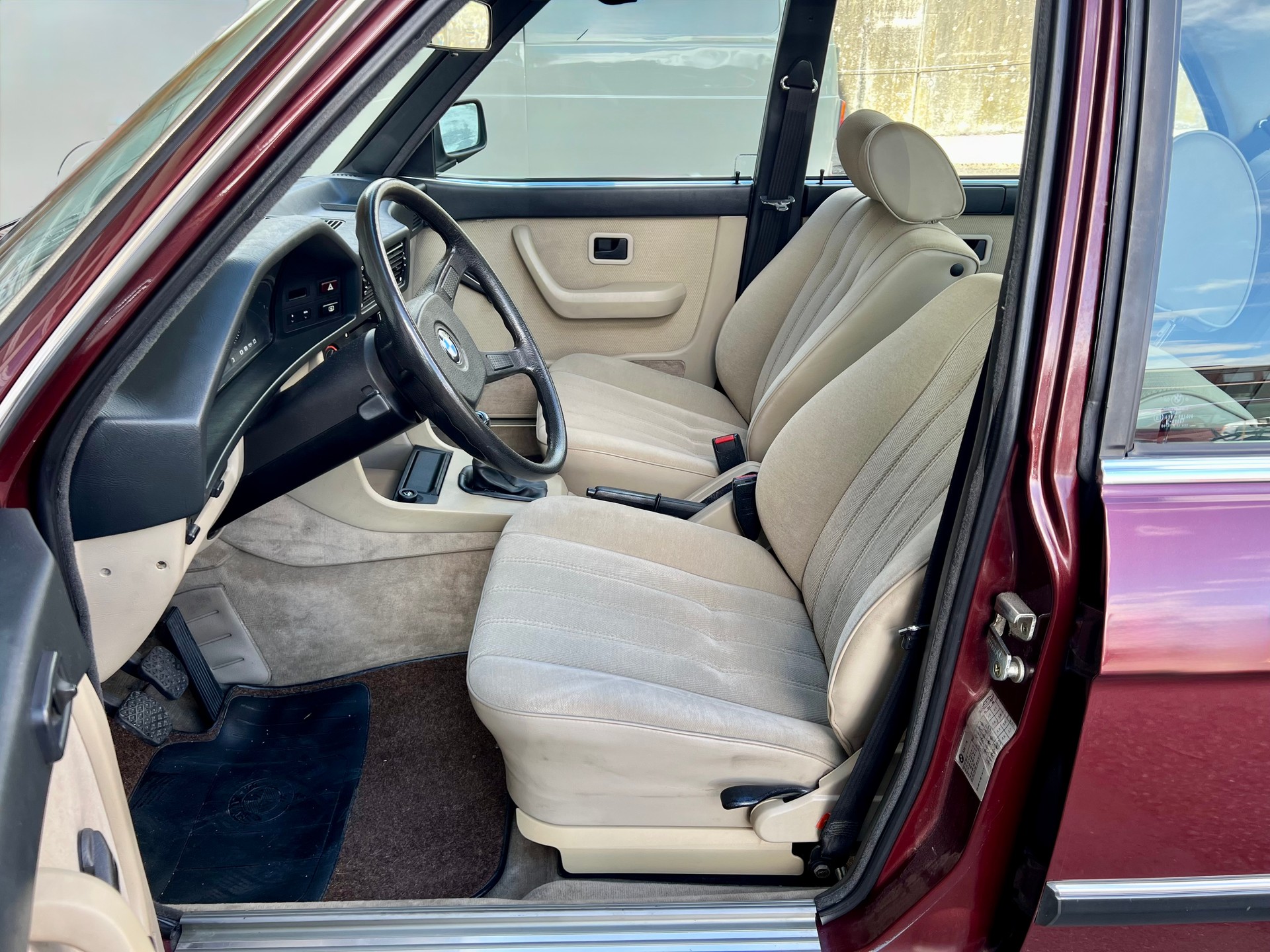 BMW 528i VETERAN-image-9